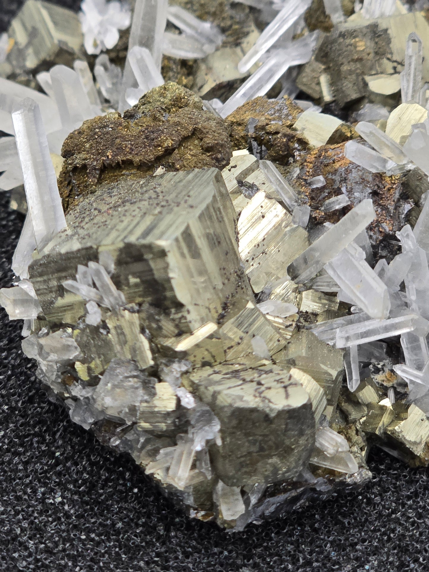 CHALCOPYRITE, PYRITE, SPHALERITE with QUARTZ (small cabinet)