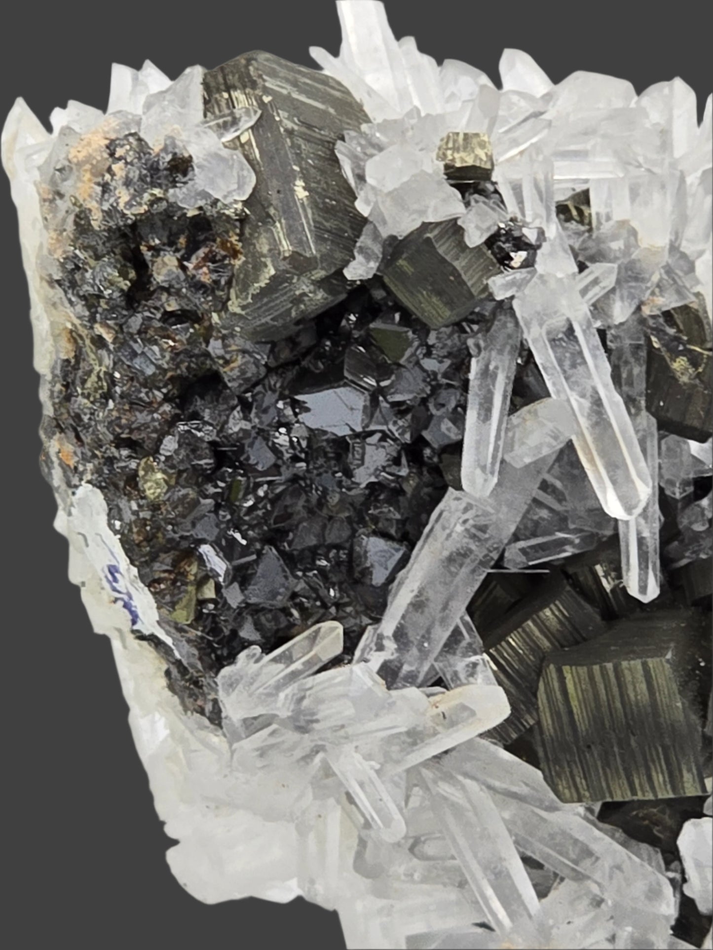 CHALCOPYRITE, PYRITE, SPHALERITE with QUARTZ (miniature)