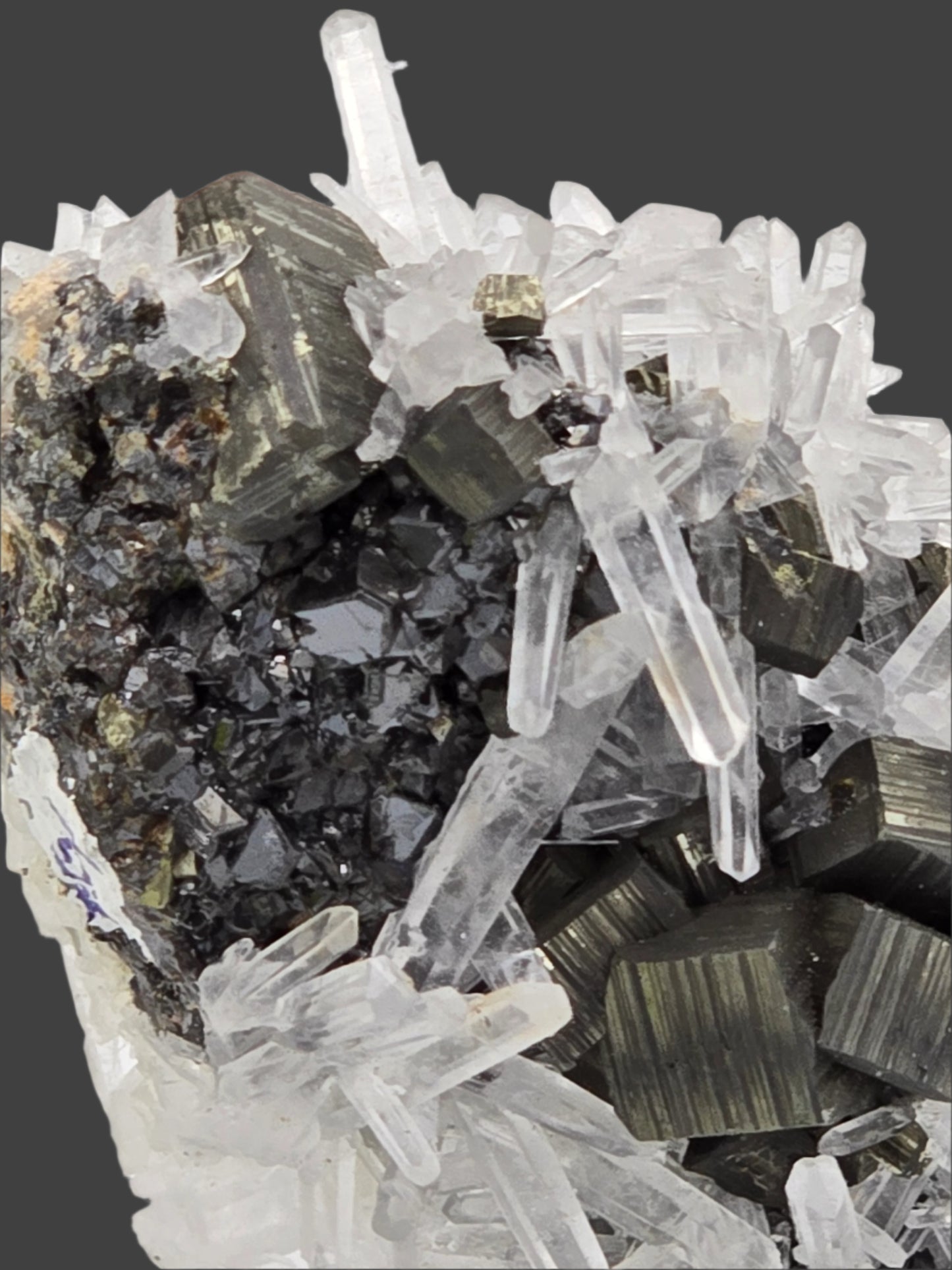 CHALCOPYRITE, PYRITE, SPHALERITE with QUARTZ (miniature)