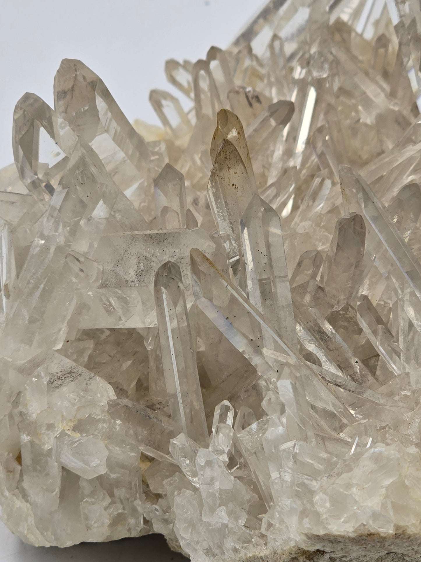 QUARTZ Crystal clear (LARGE CABINET)