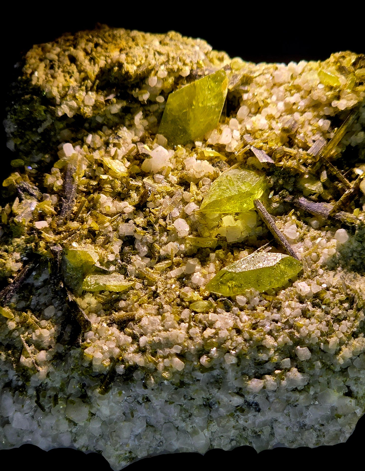 TITANITE (SPHENE) with EPIDOTE (small cabinet)