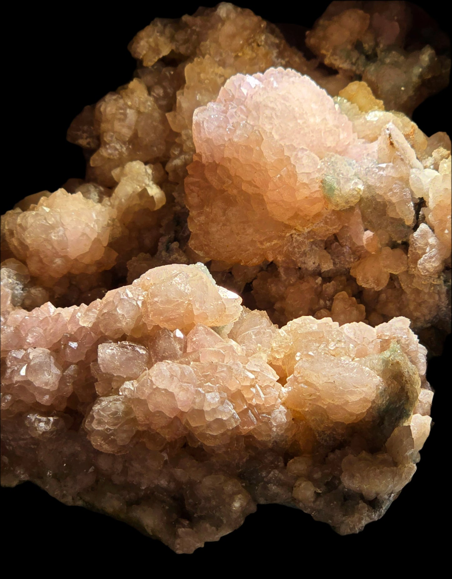 QUARTZ, AMETHYST ROSE WITH A COPPER MINERAL (large cabinet)