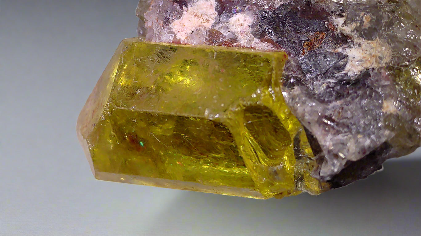 APATITE (TOENAIL)