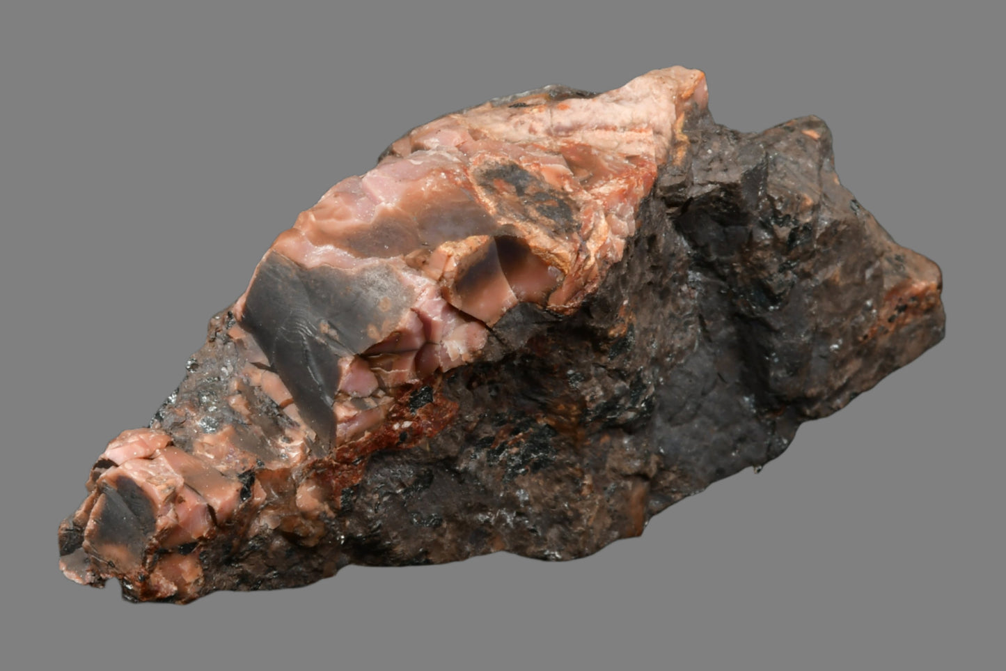 SUSSEXITE on FRANKLINITE (cabinet)