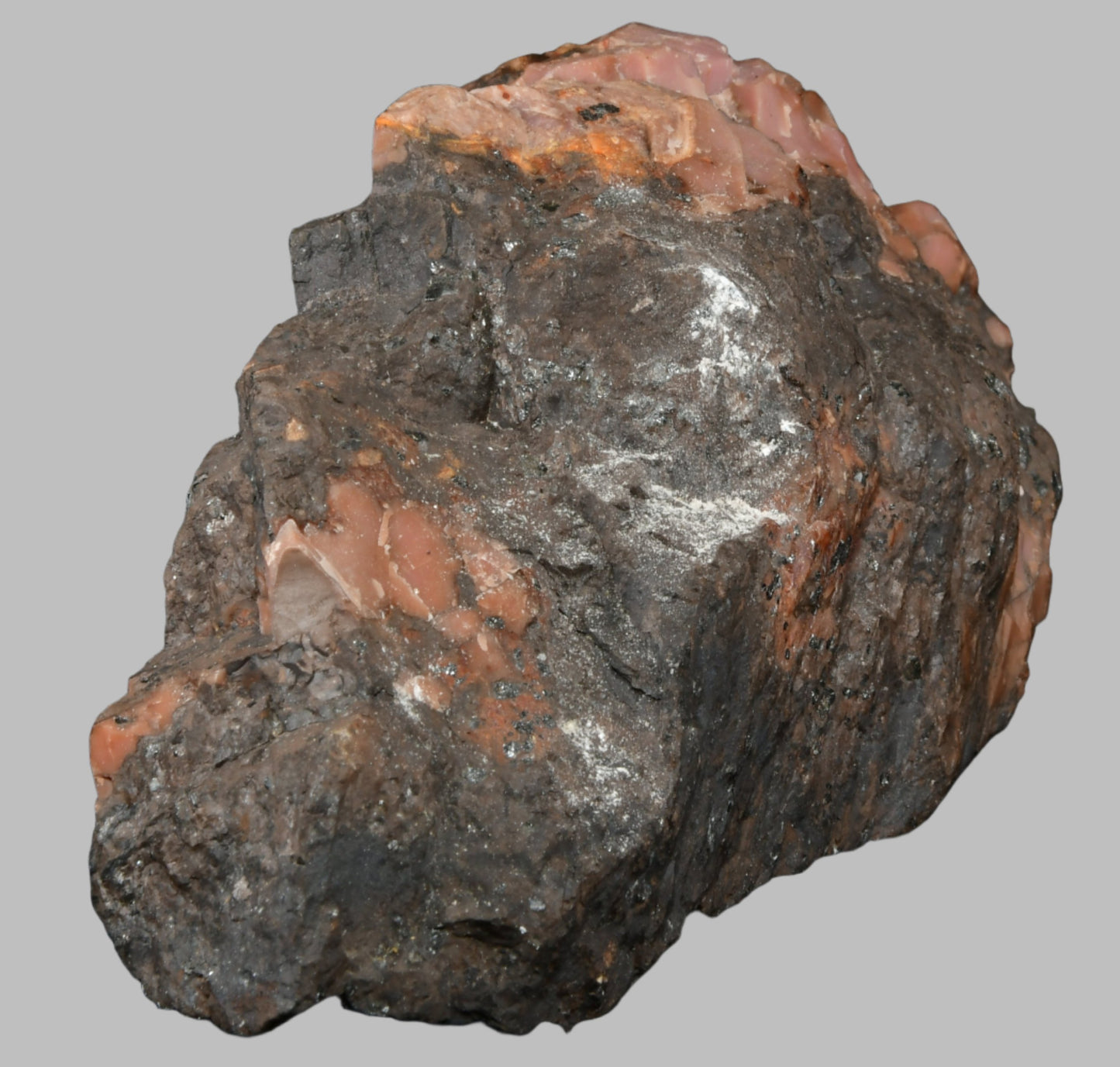 SUSSEXITE on FRANKLINITE (cabinet)