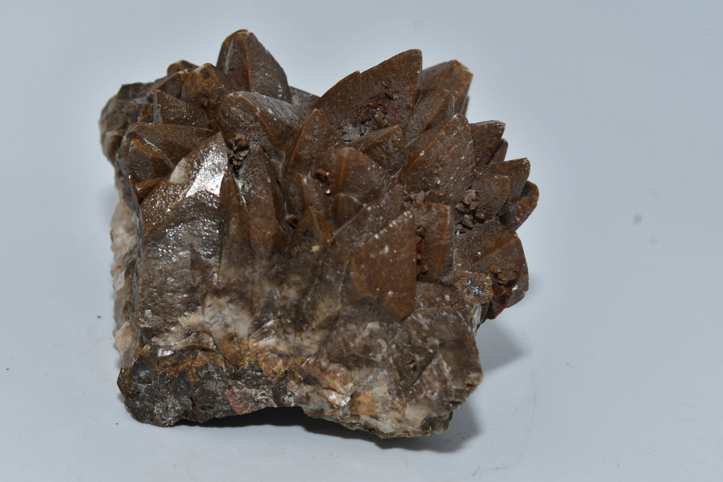 CALCITE - BROWN (cabinet)