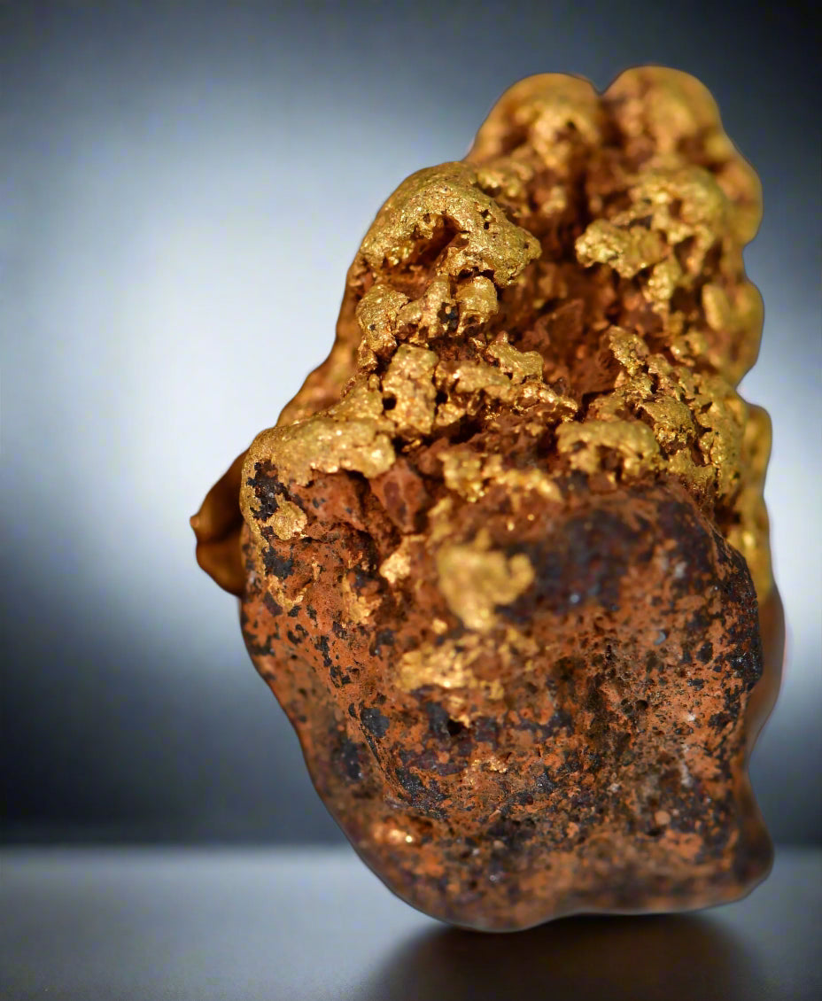 GOLD IN IRONSTONE (miniature)