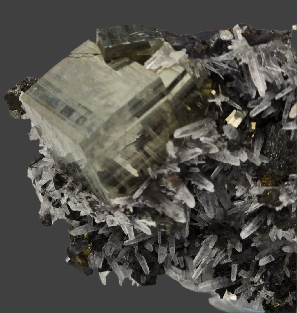 CHALCOPYRITE, PYRITE with QUARTZ