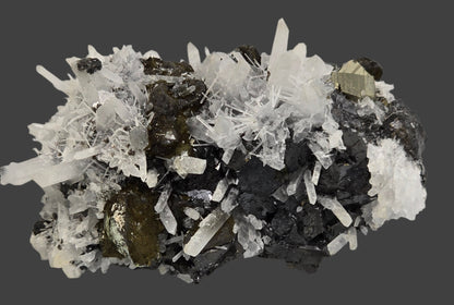 CHALCOPYRITE, SPHALERITE, PYRITE, QUARTZ