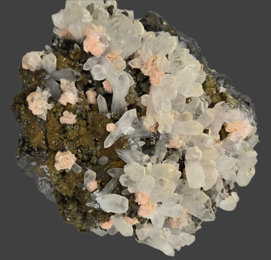 CHALCOPYRITE, RHODOCHROSITE, QUARTZ, SHPALERITE