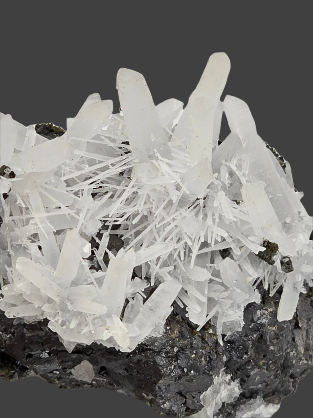 CHALCOPYRITE, SPHALERITE, QUARTZ  SMALL CABINET