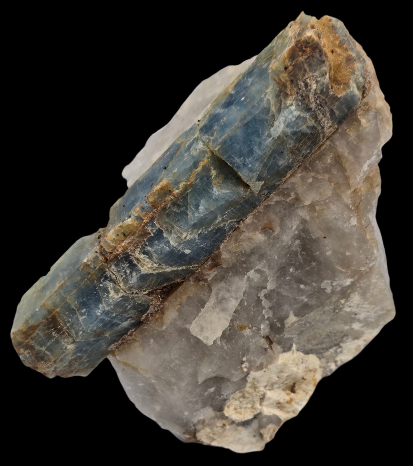 BERYL VAR AQUAMARINE on QUARTZ