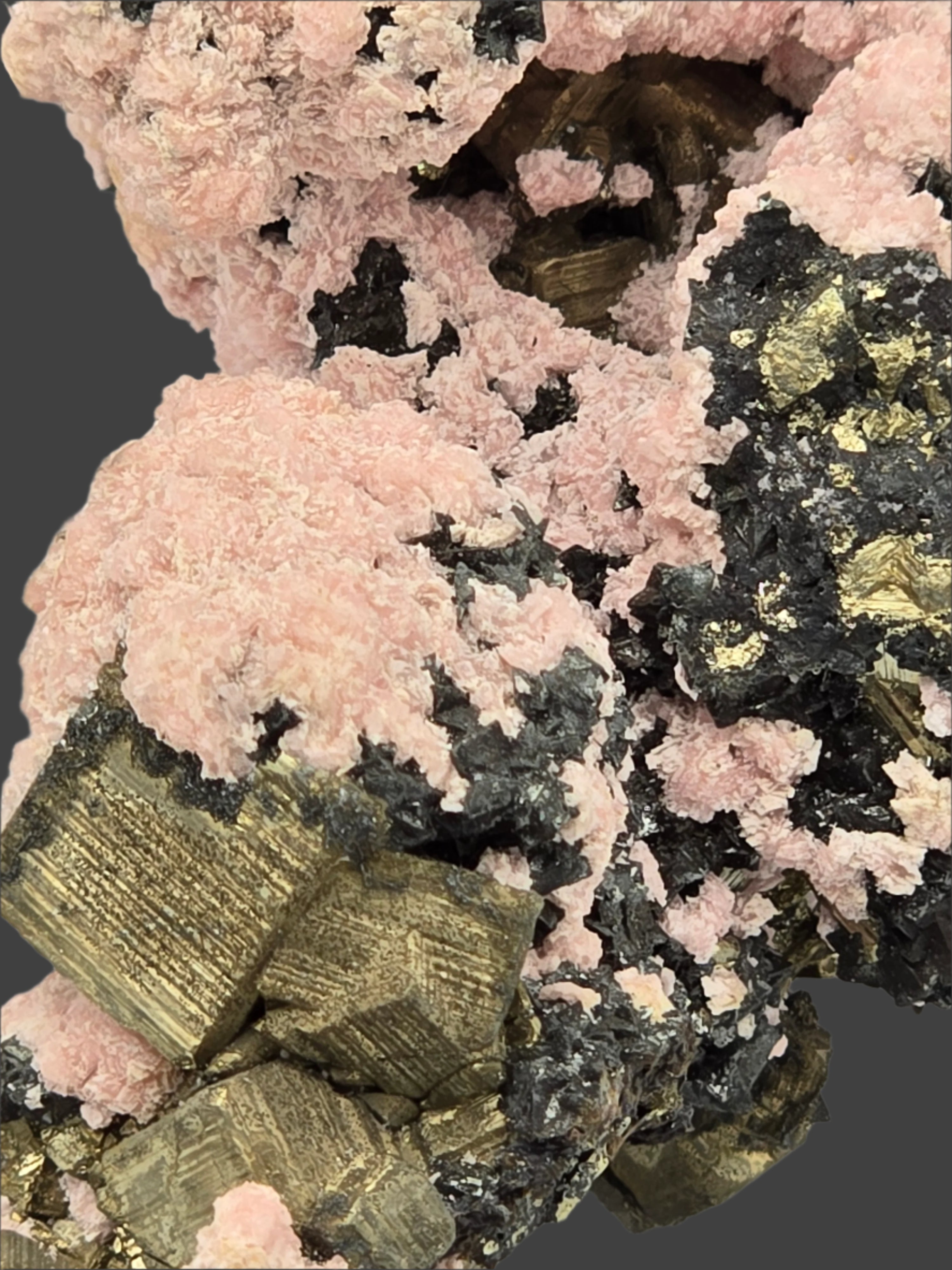 RHODOCHROSITE, CHALCOPYRITE, PYRITE  (cabinet)