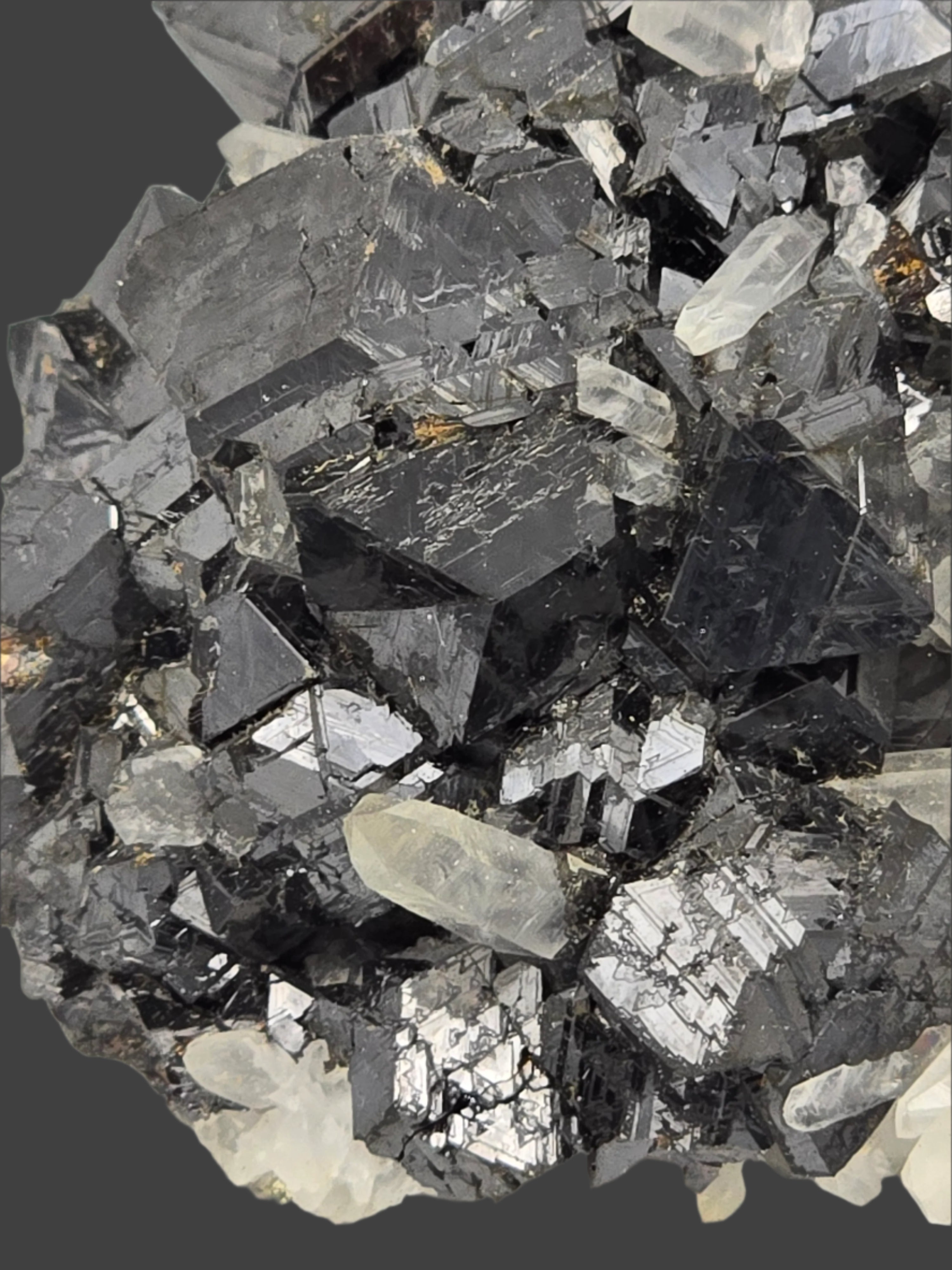 SPHALERITE, QUARTZ, CHALCOPYRITE (cabinet)