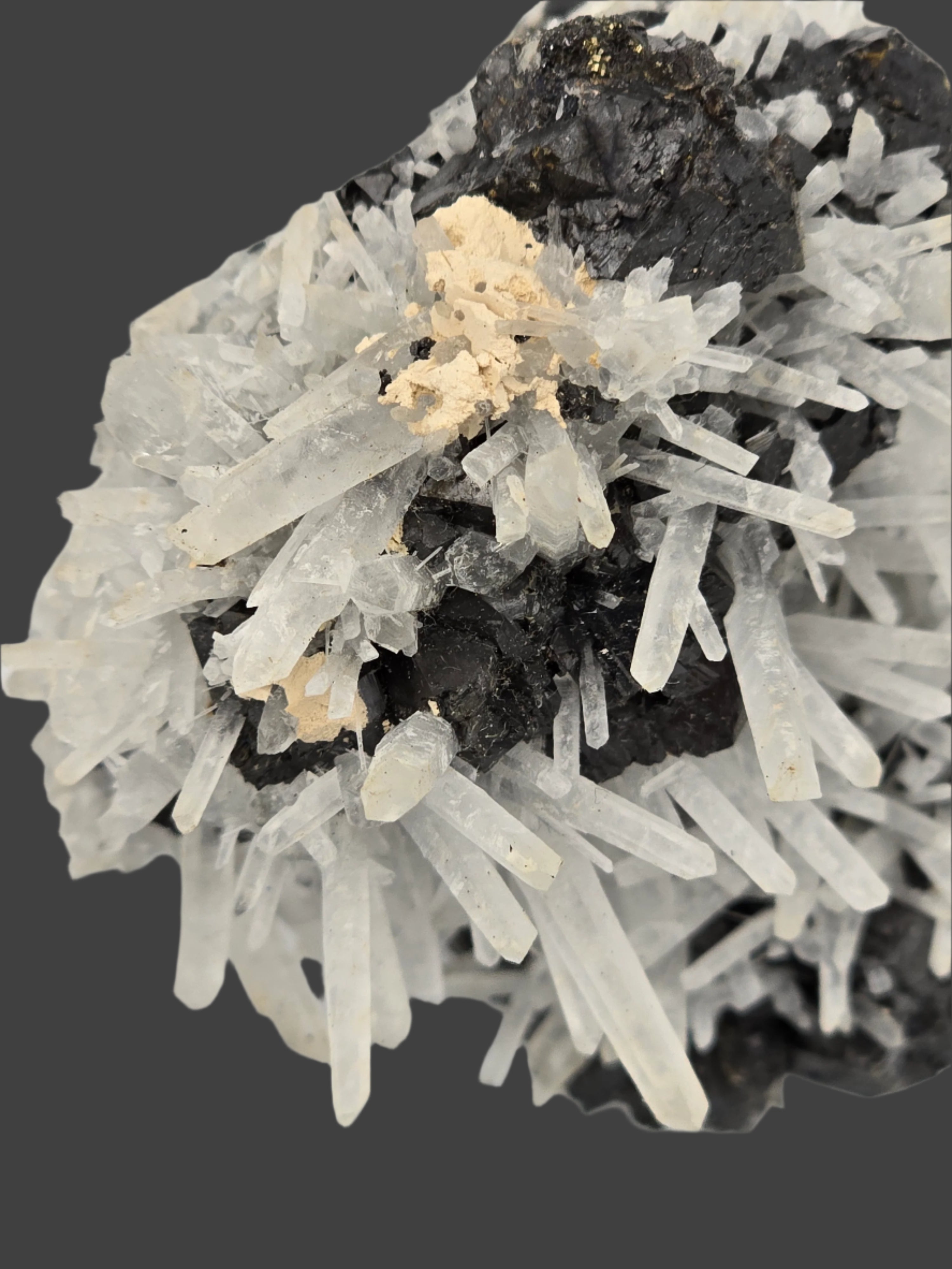 SPHALERITE, MANGANO CALCITE with QUARTZ and PYRITE (cabinet)
