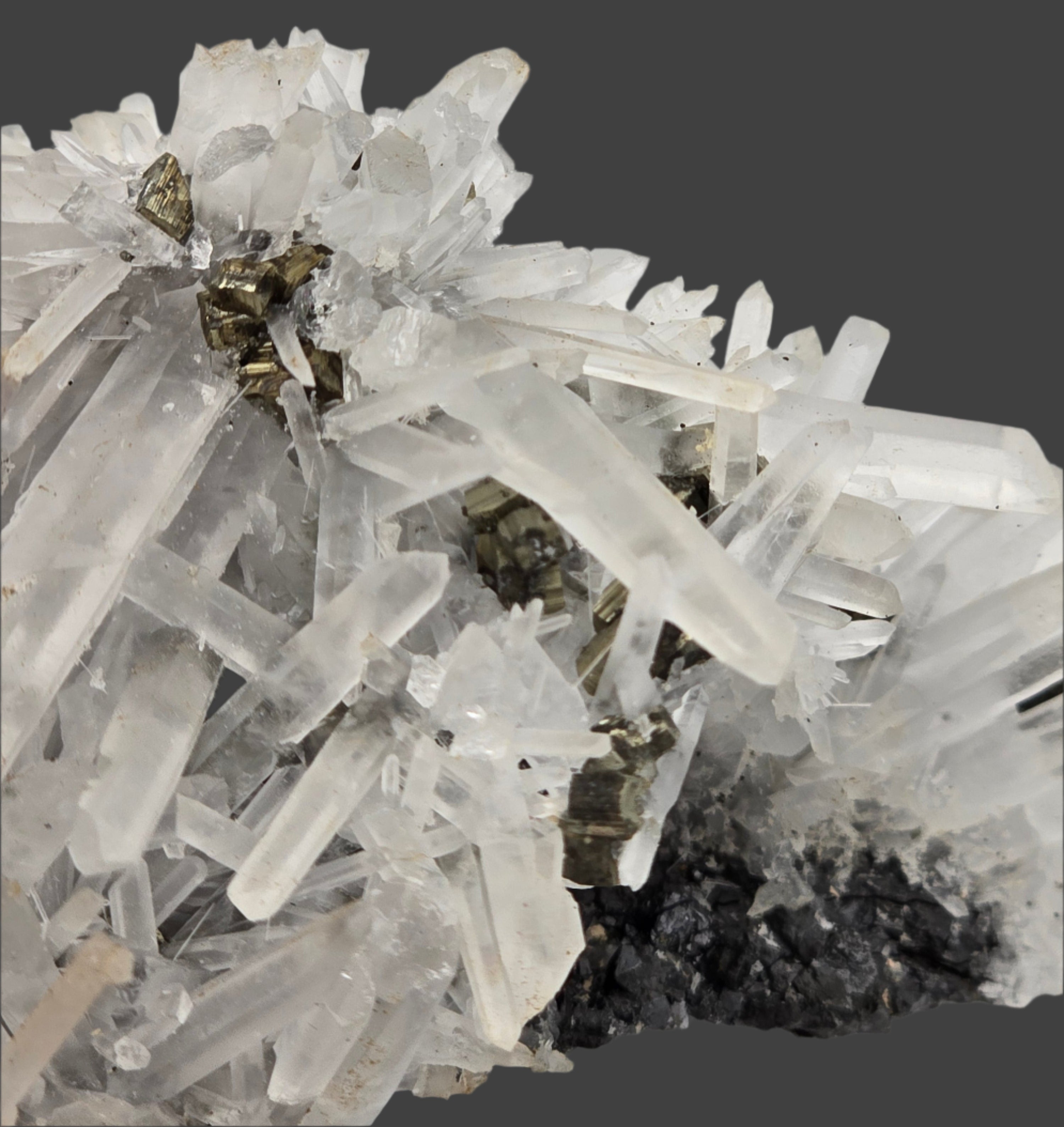 QUARTZ with SPHALERITE, CHALCOPYRITE, PYRITE and MANGANOCALCITE large cabinet