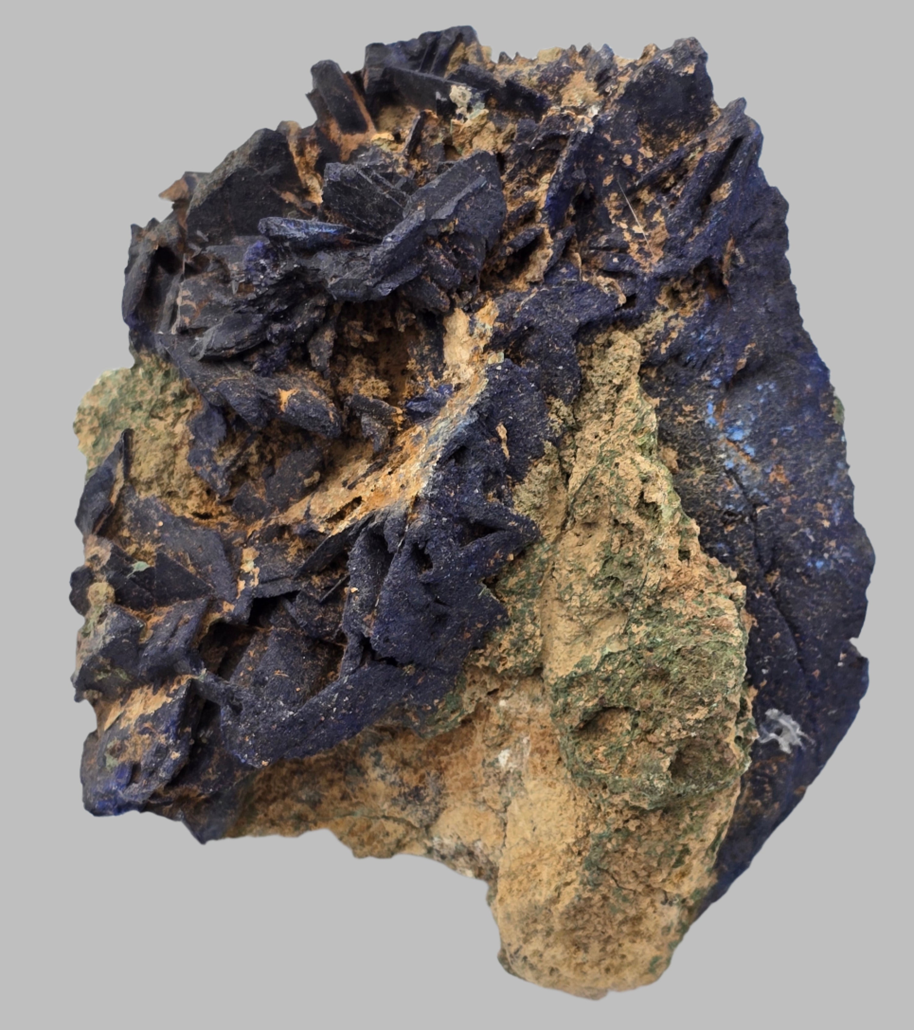 AZURITE (LARGE CABINET)