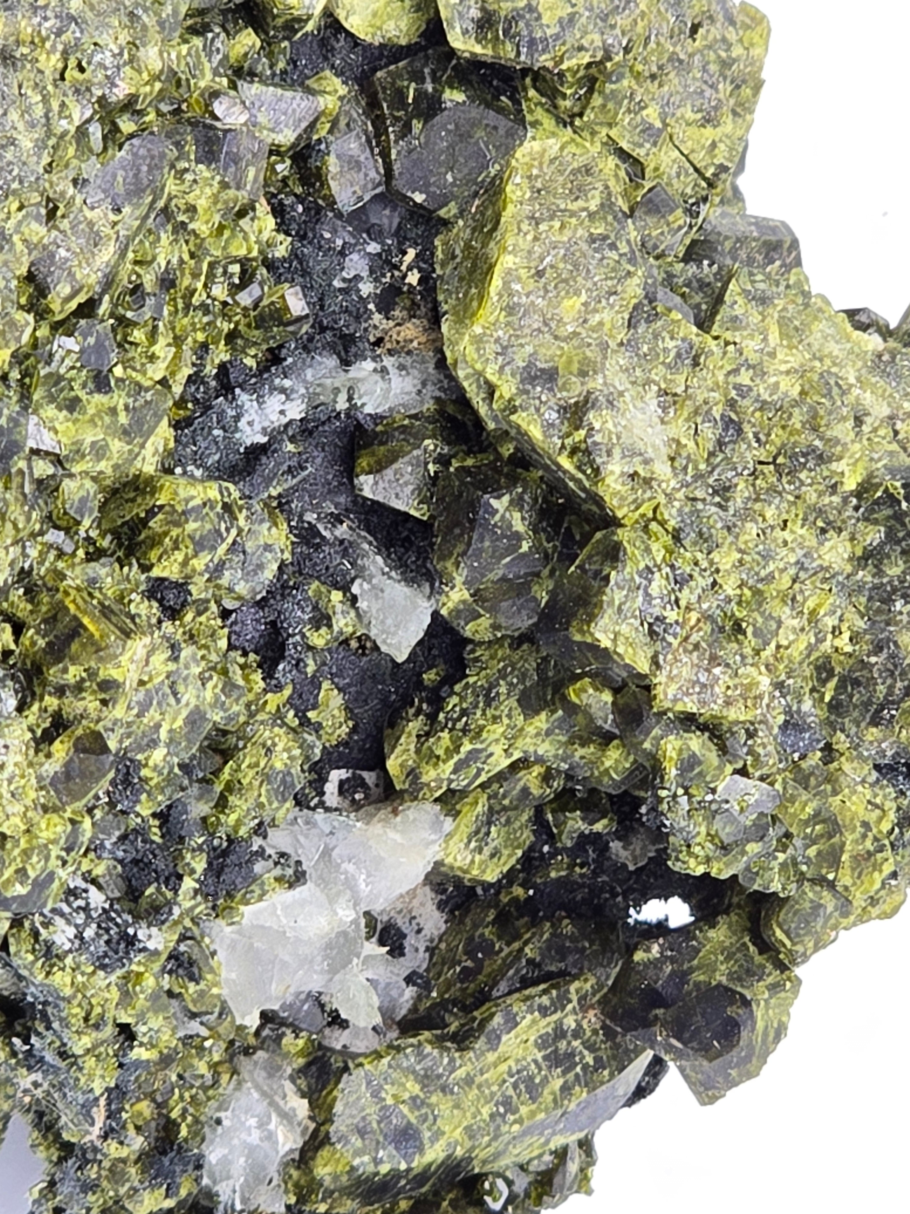 ACTINOLITE VARIETY URALITE (AFTER DIOPSIDE), QUARTZ (small cabinet)