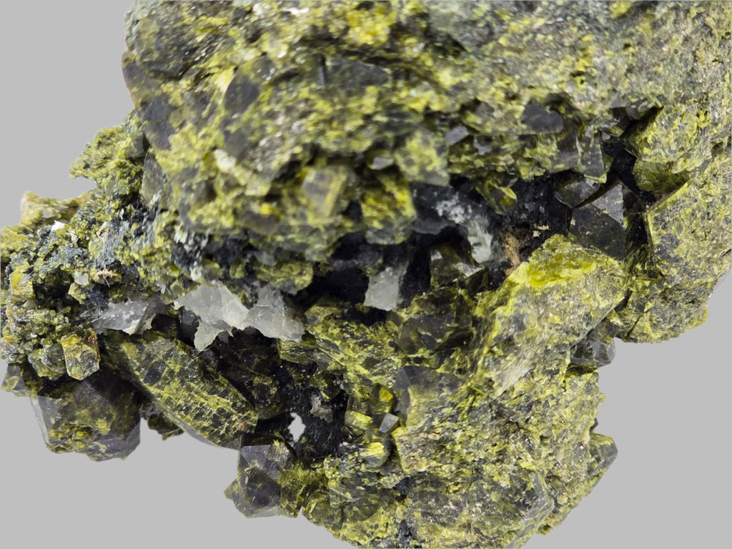 ACTINOLITE VARIETY URALITE (AFTER DIOPSIDE), QUARTZ (small cabinet)