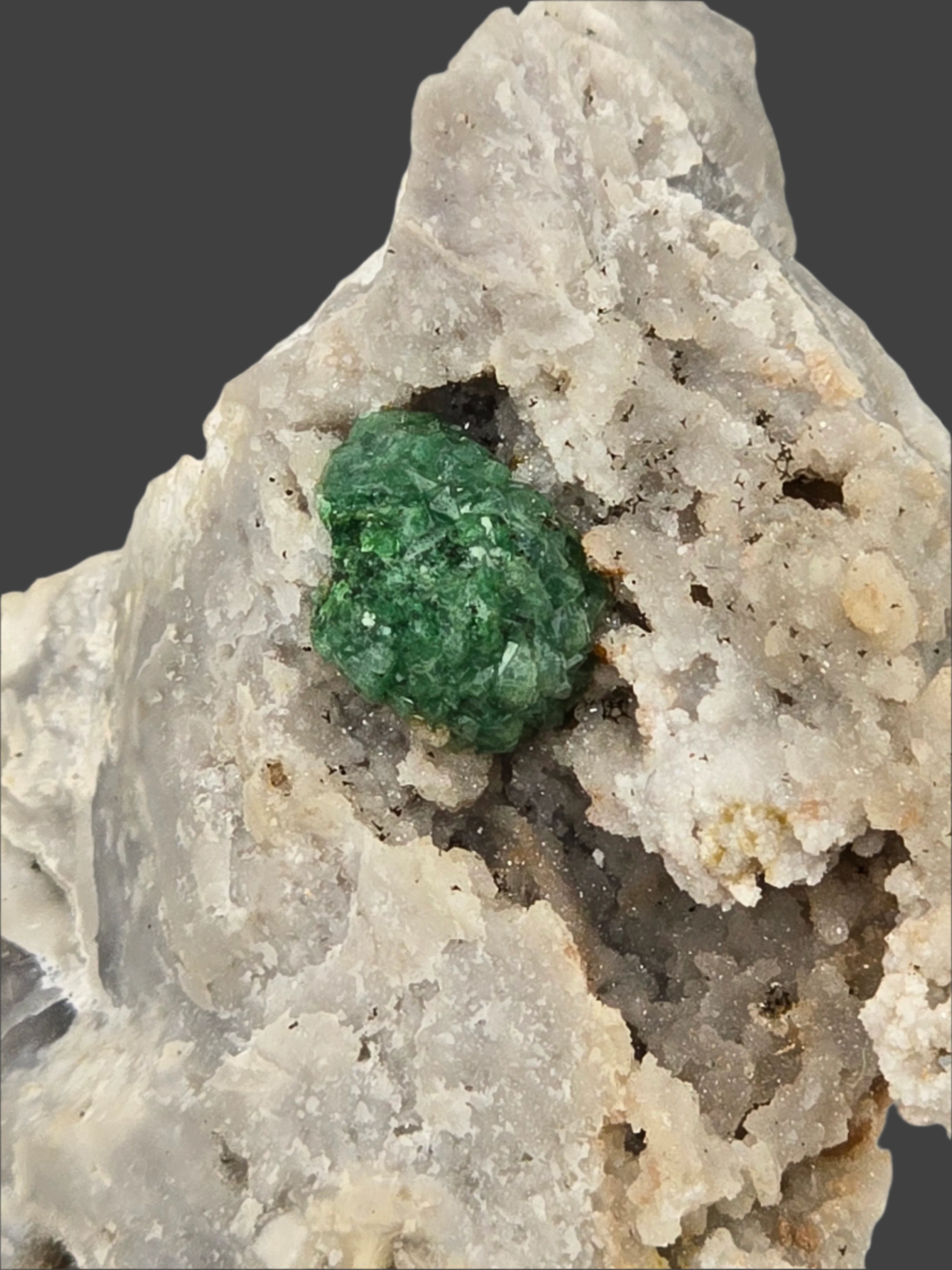 VARISCITE on CRANDALLITE small cabinet
