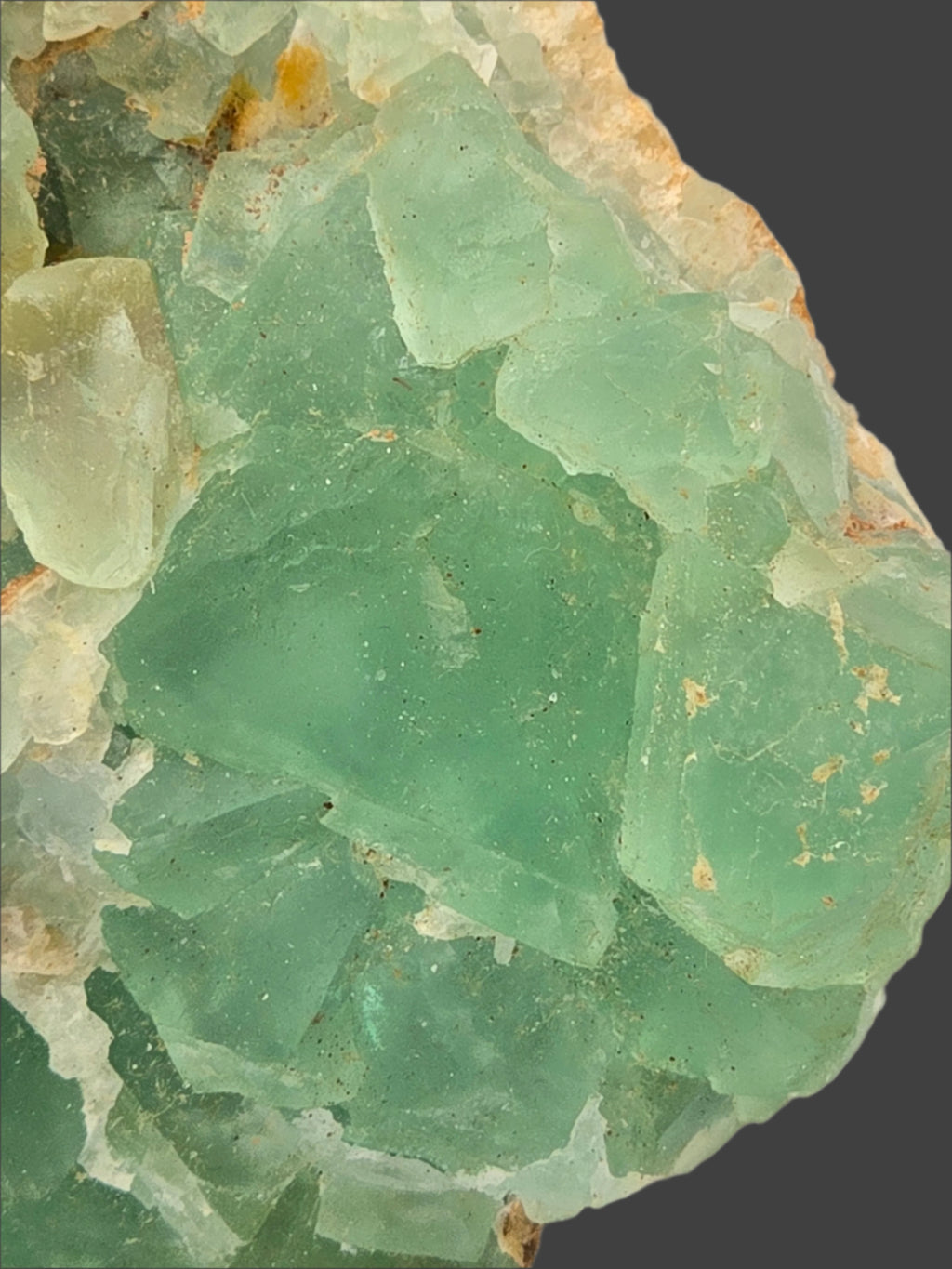 FLUORITE LIGHT GREEN (FLUORINE) RARE cabinet