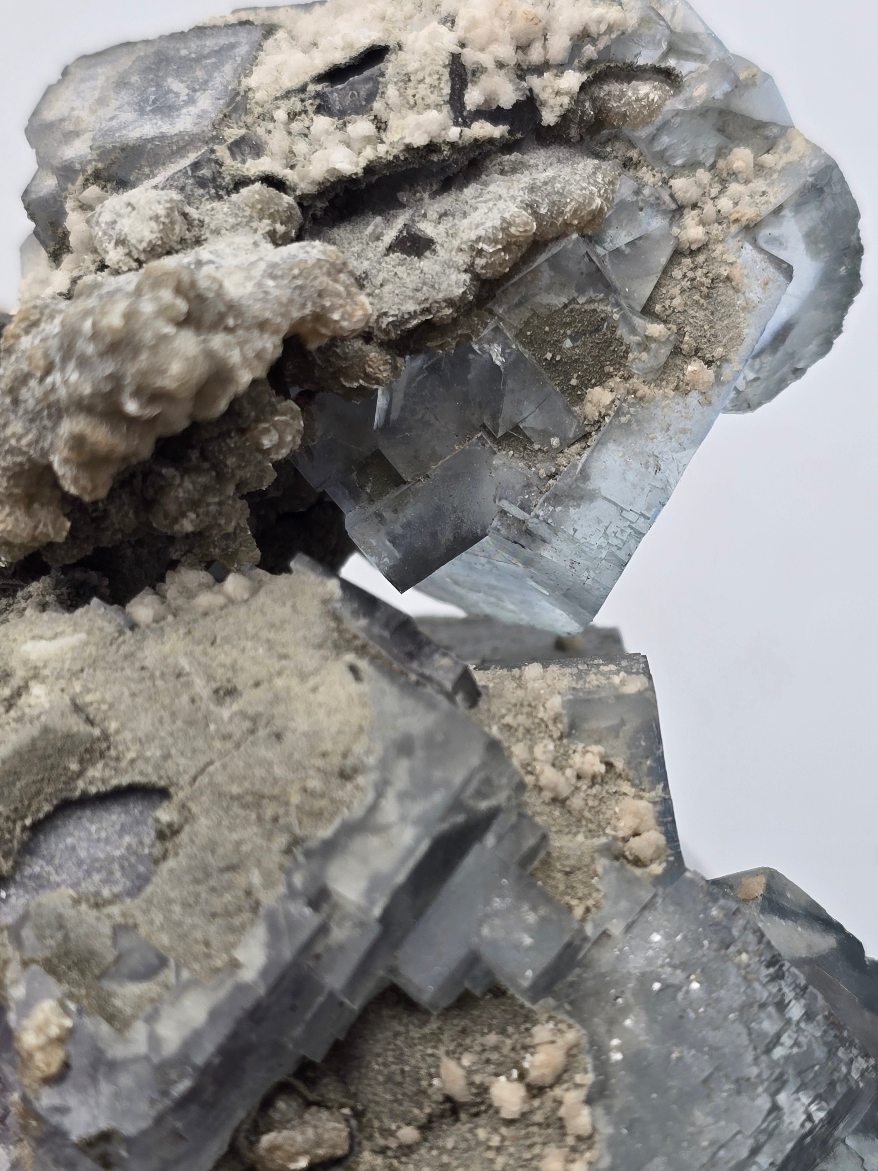 FLUORITE, PYRITE, QUARTZ