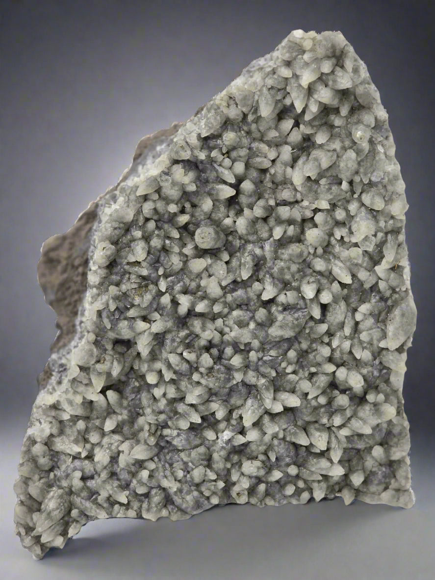 CALCITE (DOG TOOTH) GREY (LARGE CABINET)