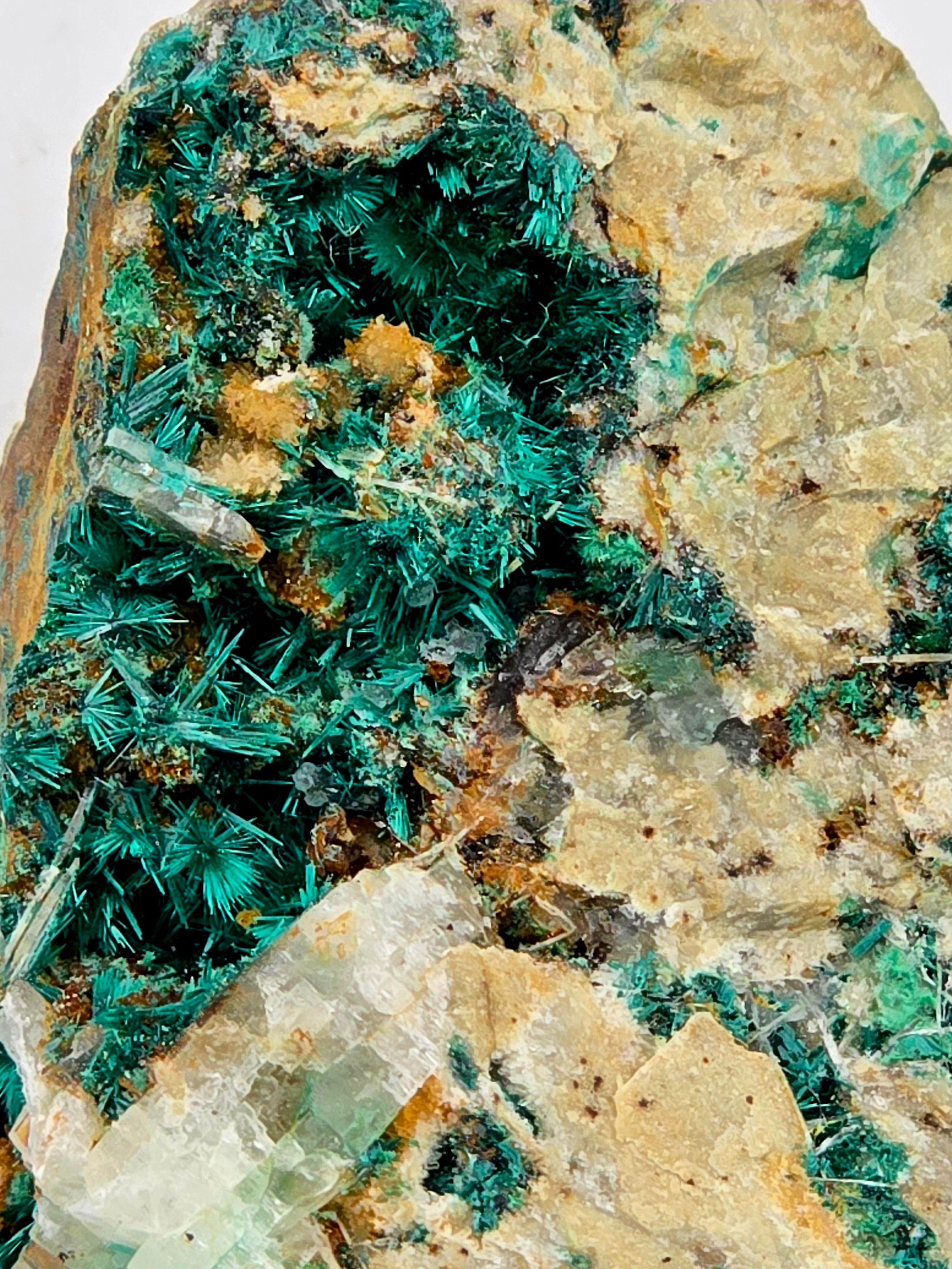 BROCHANTITE (small cabinet)