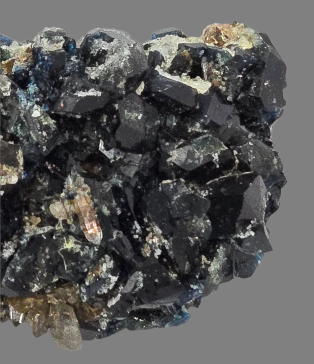 LAZULITE with GORMANITE (EXTREMELY RARE) with QUARTZ and CALCITE small cabinet
