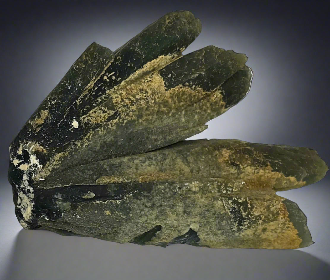 GREEN QUARTZ (PRASEM) cabinet