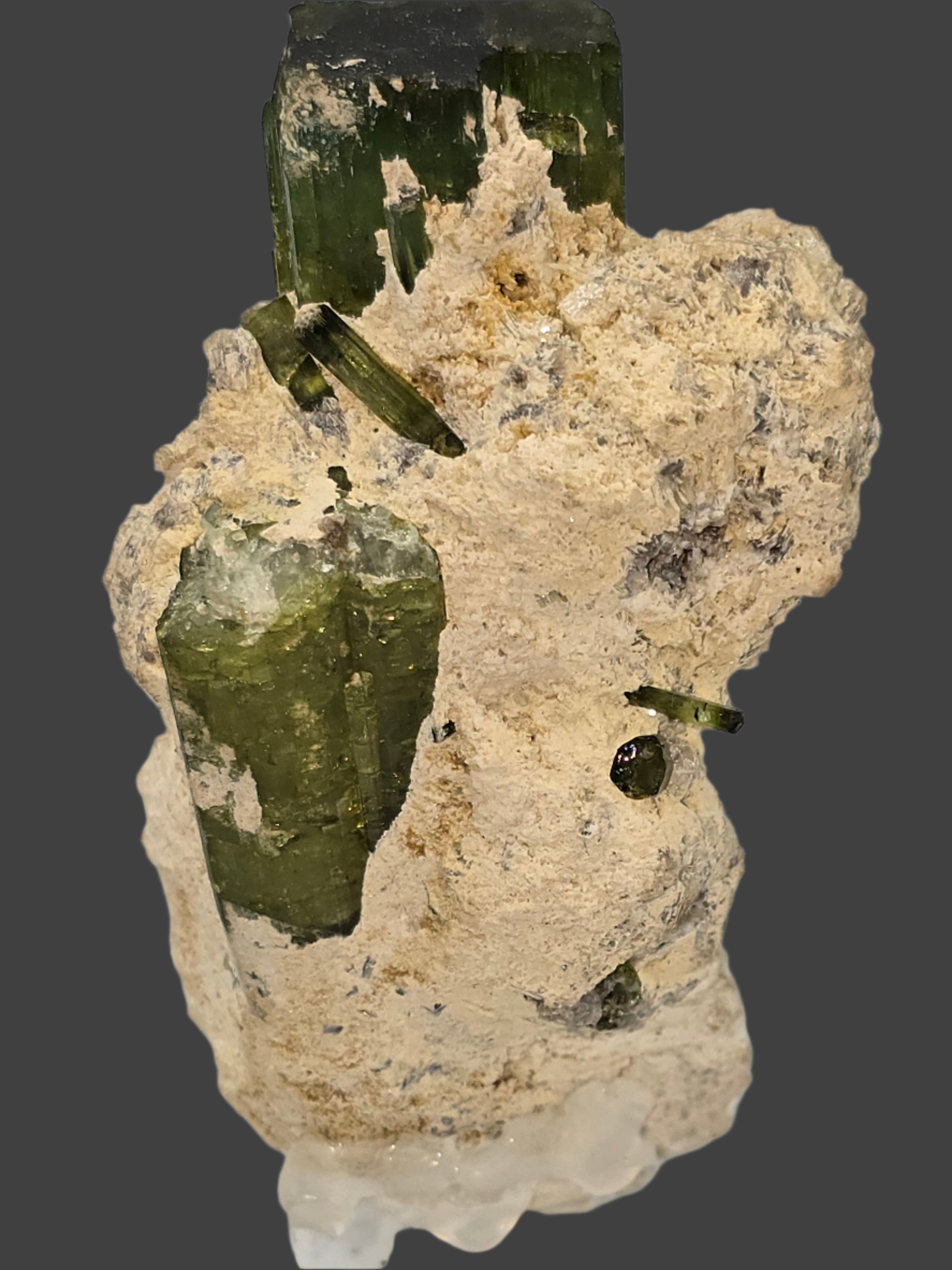 TOURMALINE, URUBU GREEN LARGE CRYSTAL (4.5")