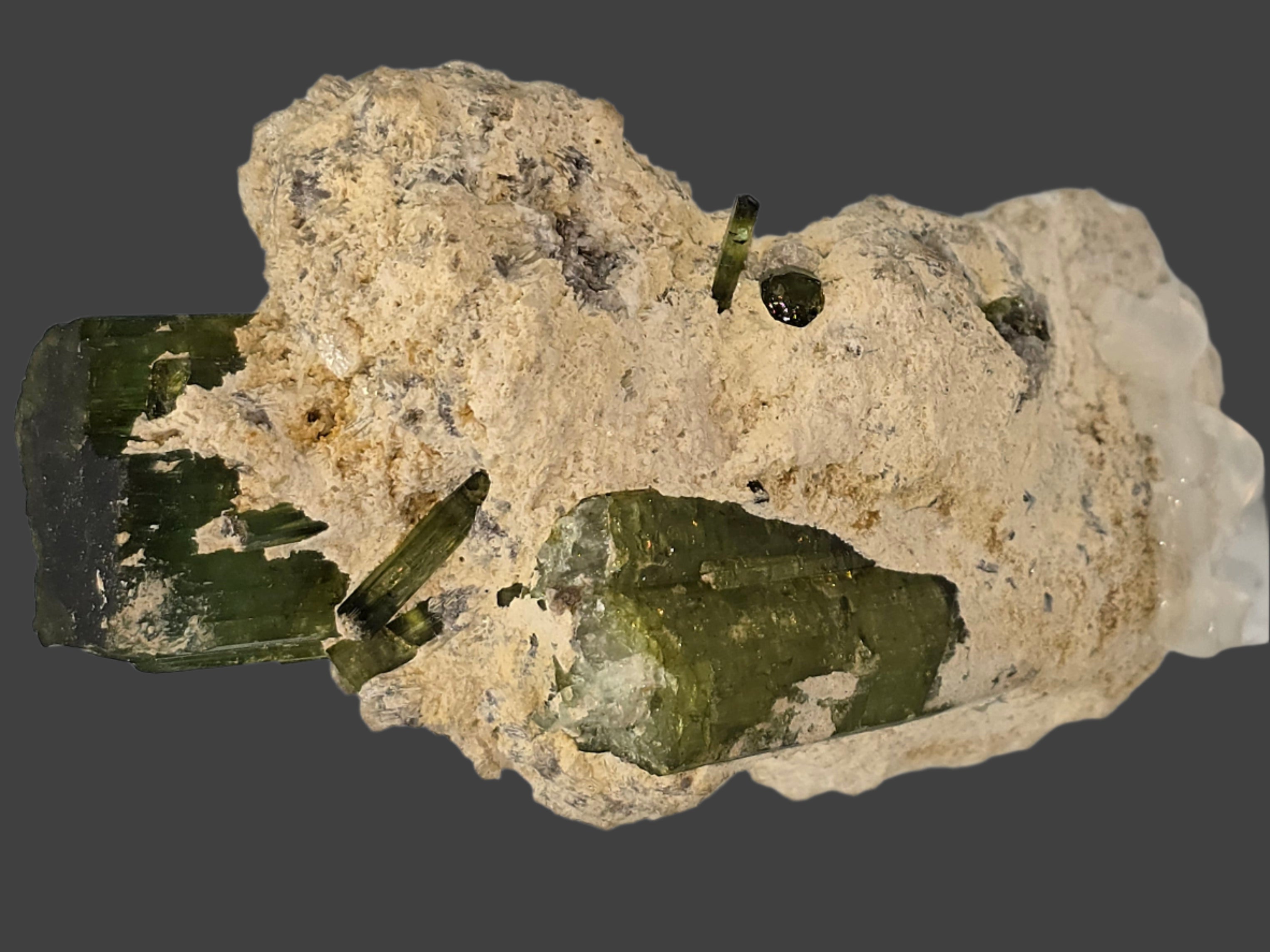 TOURMALINE, URUBU GREEN LARGE CRYSTAL (4.5")