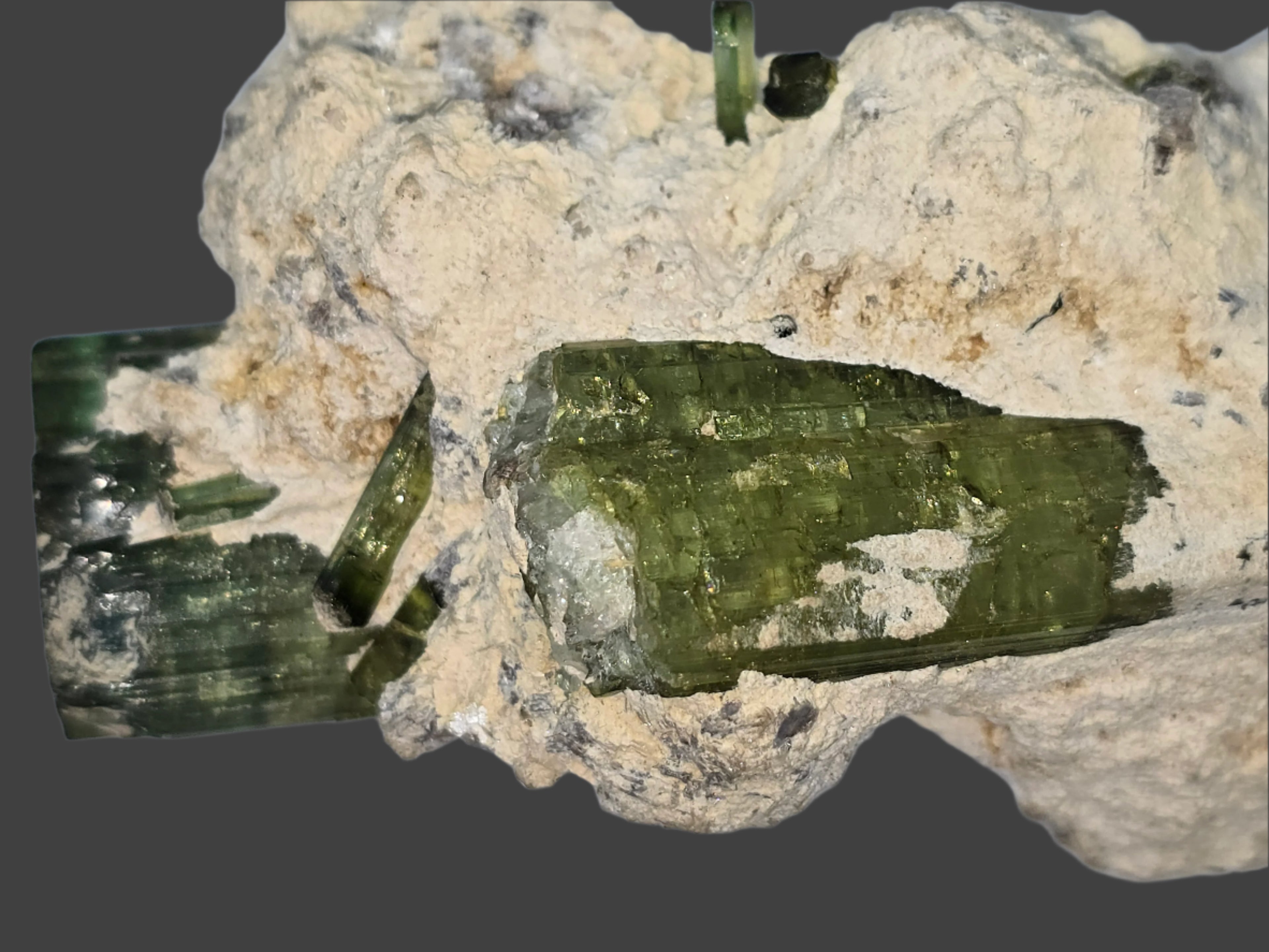 TOURMALINE, URUBU GREEN LARGE CRYSTAL (4.5")