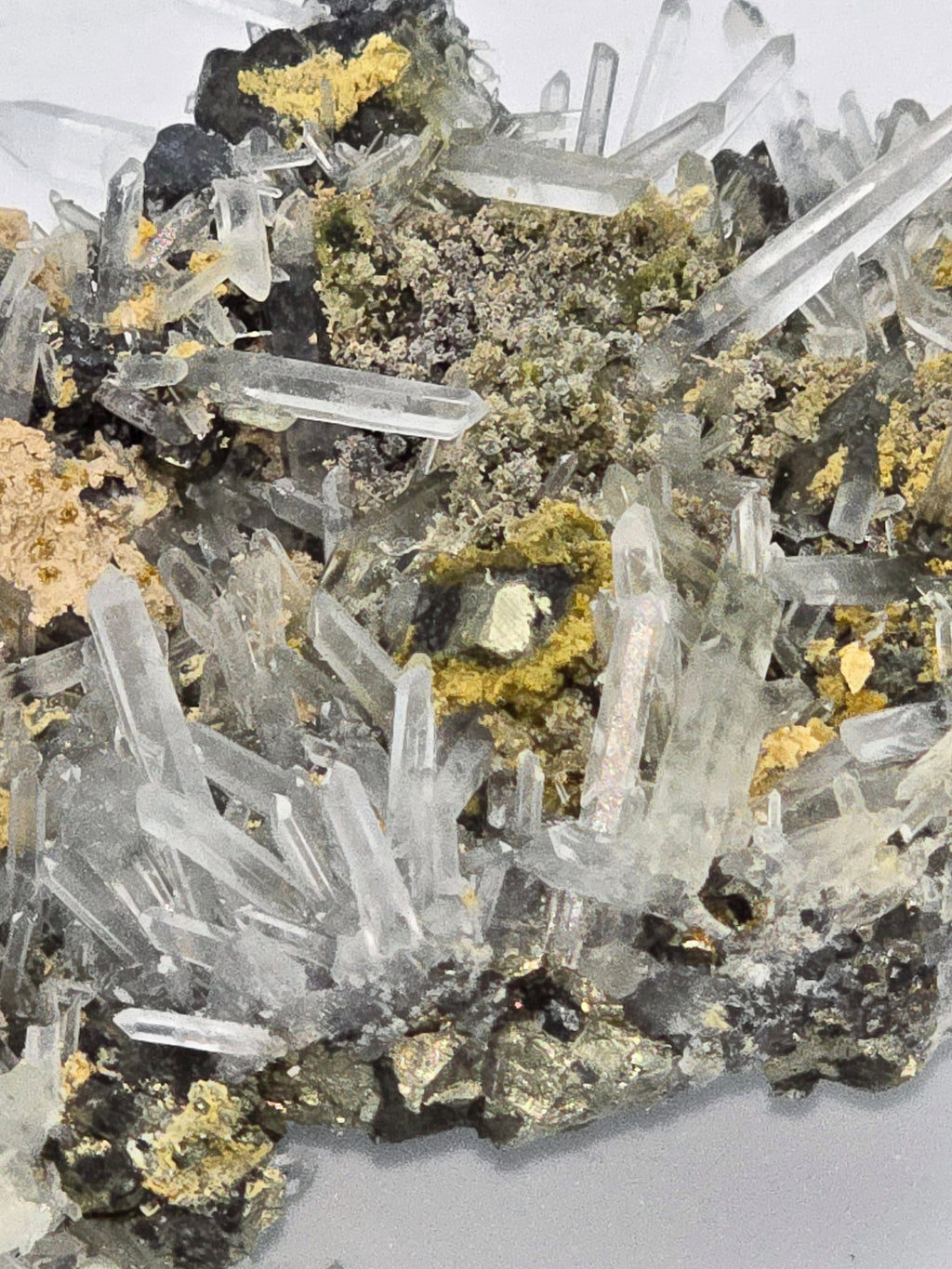 PYRITE, QUARTZ, MANGANOCALCITE, SPHALERITE (cabinet)