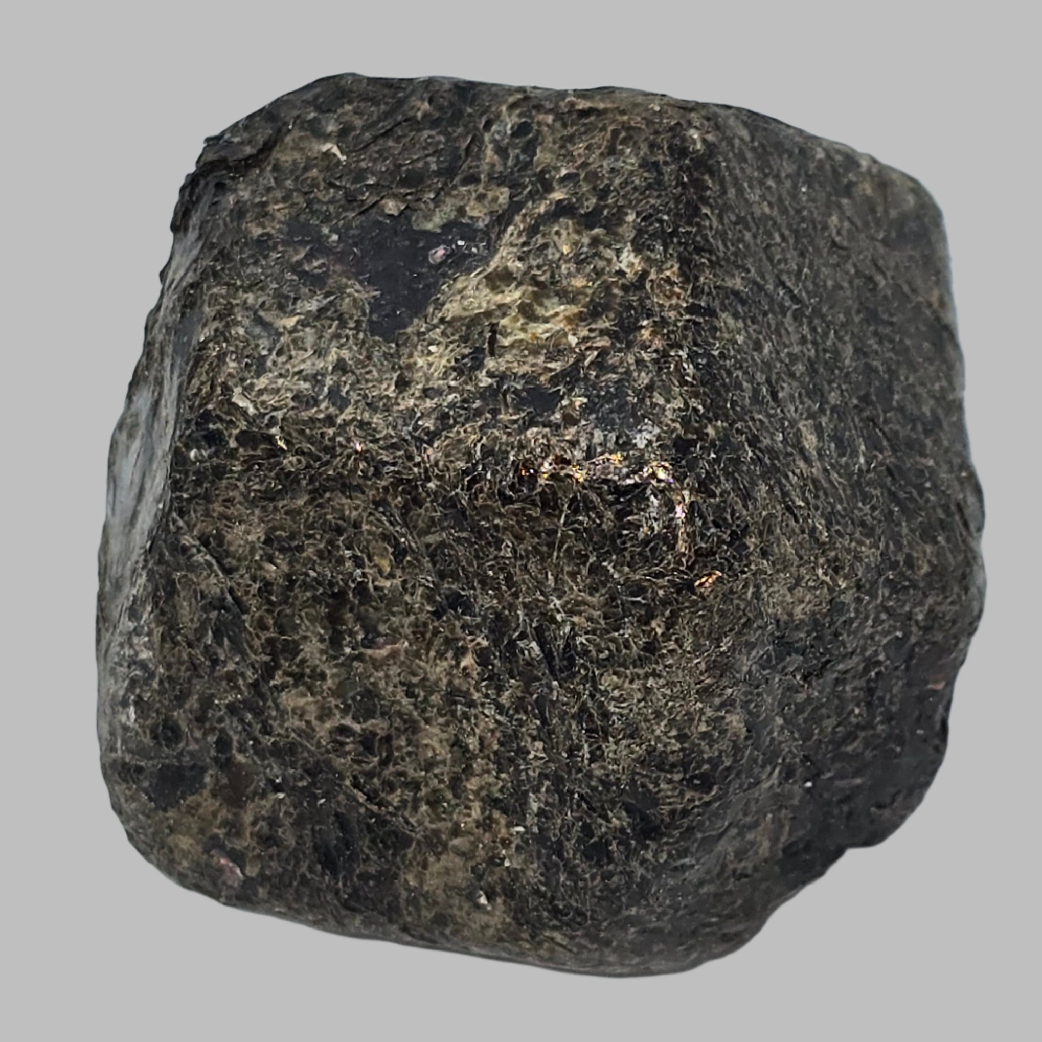 GROSSULAR (SINGLE LARGE CRYSTAL 50 x 50 x 50 mm) (small cabinet)