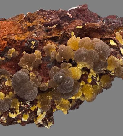 MIMETITE on LIMONITE