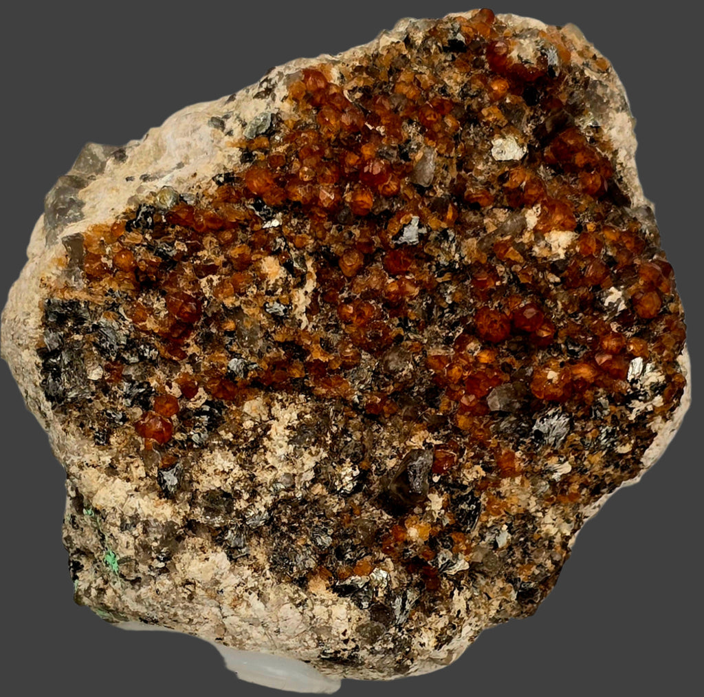 GROSSULAR GARNETS, QUARTZ, HEMATITE (miniature)