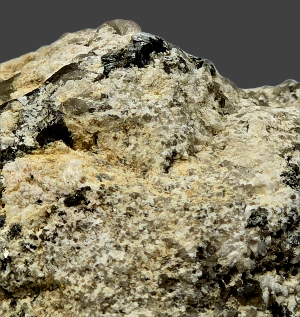 GROSSULAR GARNETS, QUARTZ, HEMATITE (miniature)