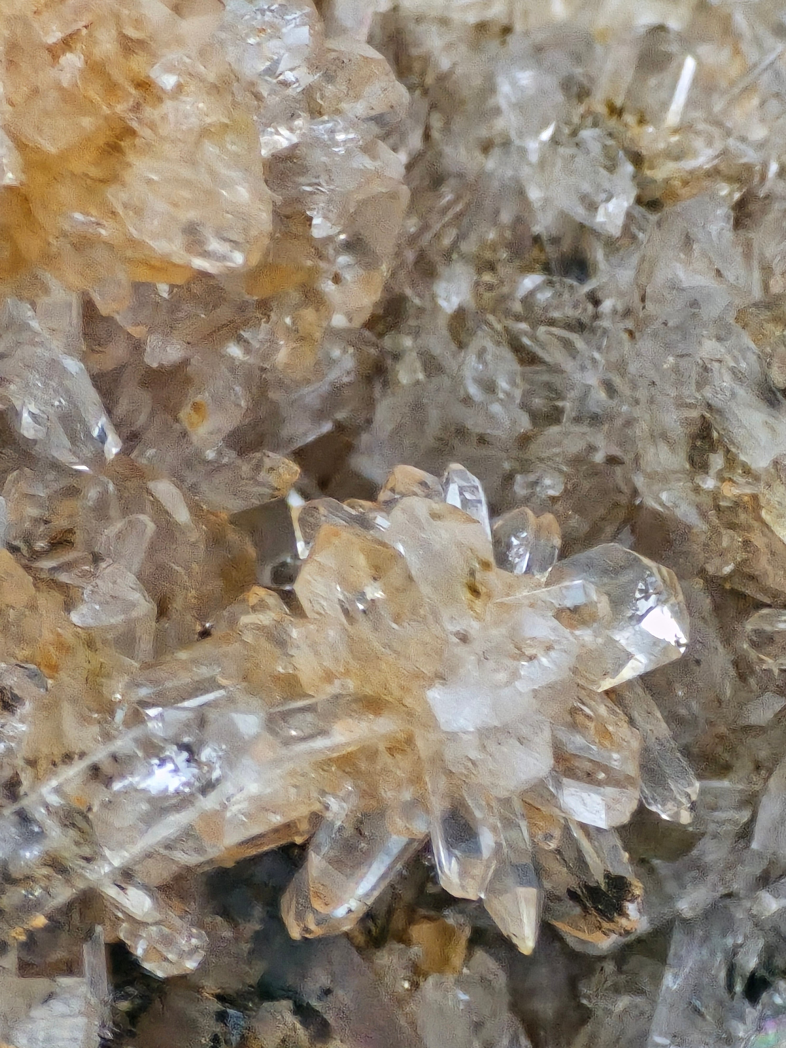 CREEDITE with BLUE FLUORITE  (small cabinet)