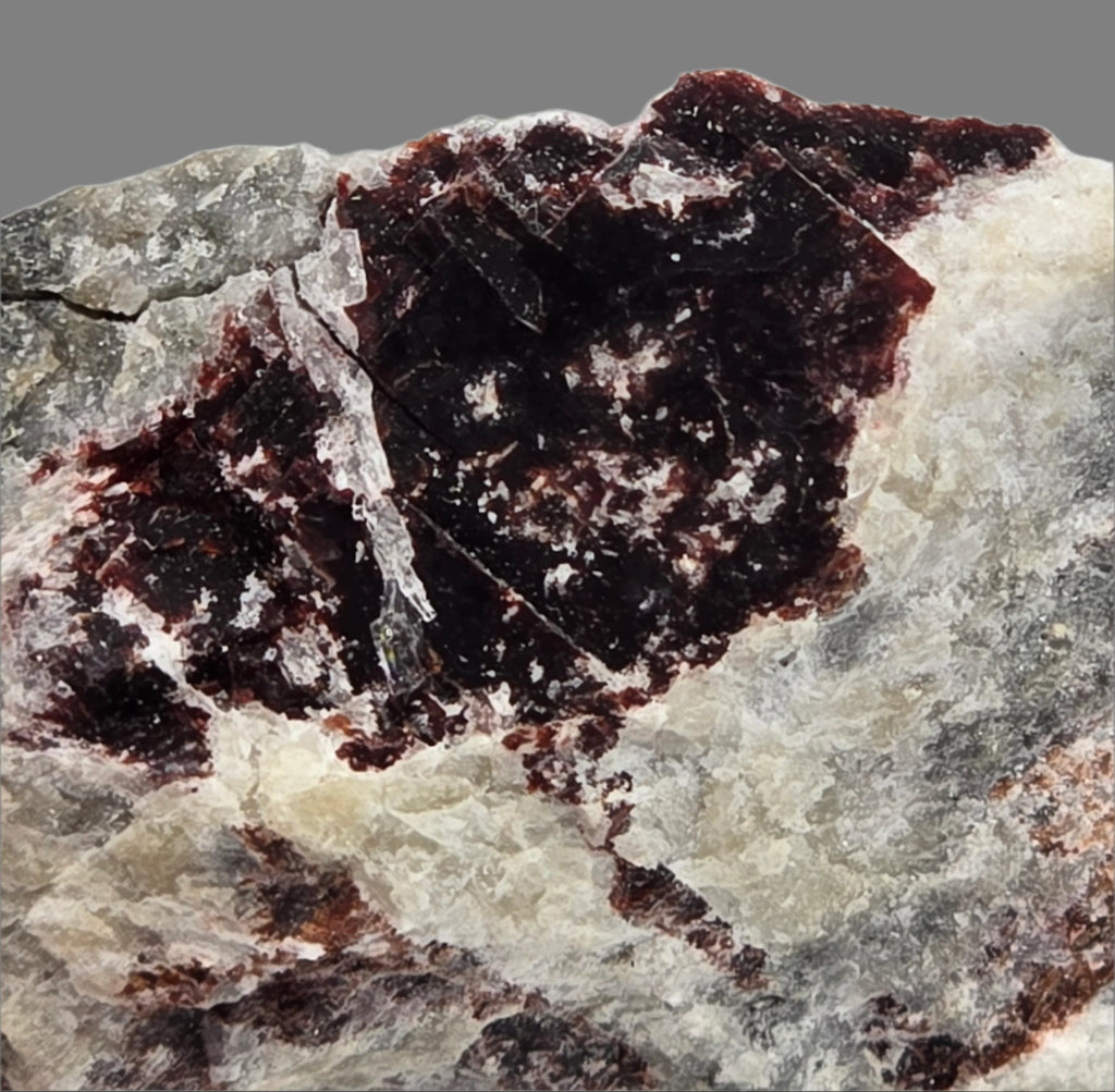 AEGIRINE ON MICROCLINE (miniature)