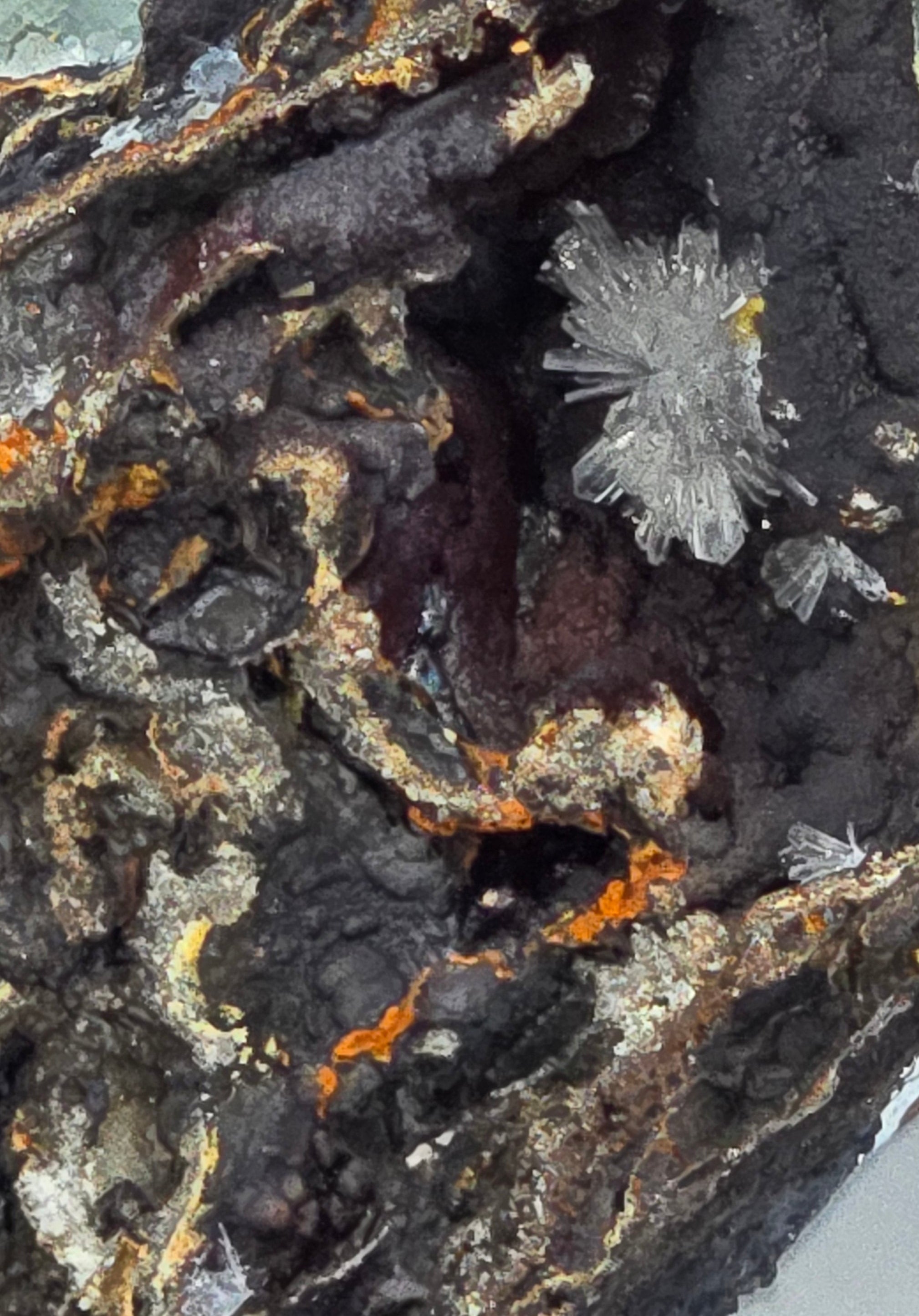 SMITHSONITE on HEMIMORPHITE (miniature)