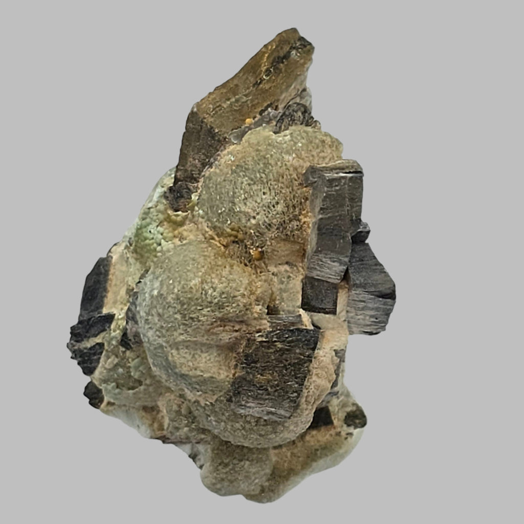 WAVELLITE (small cabinet)