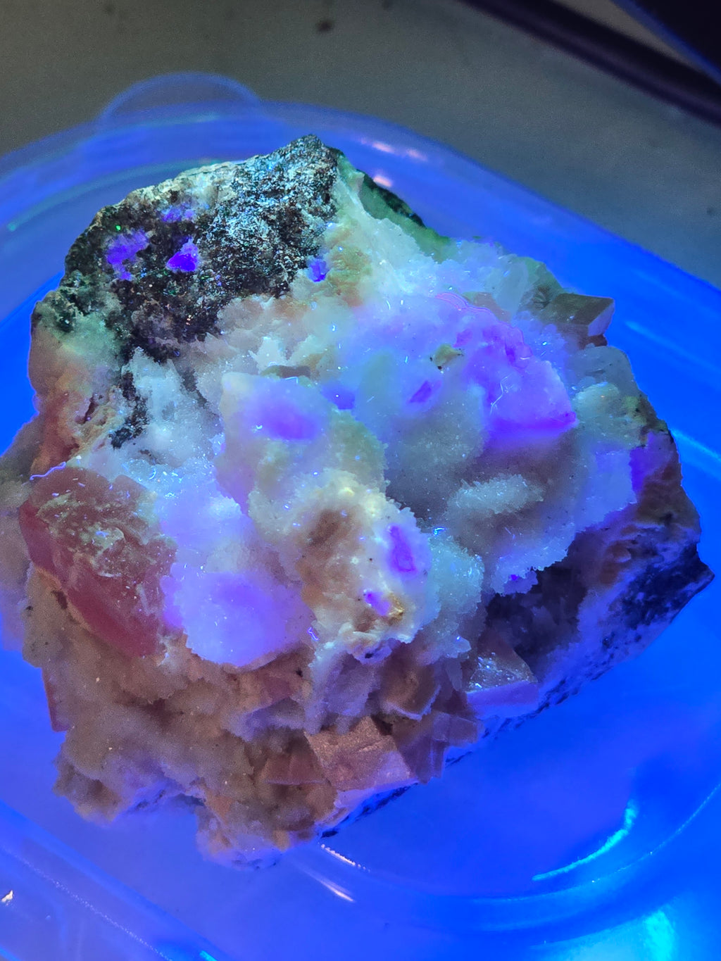 RHODOCHROSITE with CALCITE (miniature)