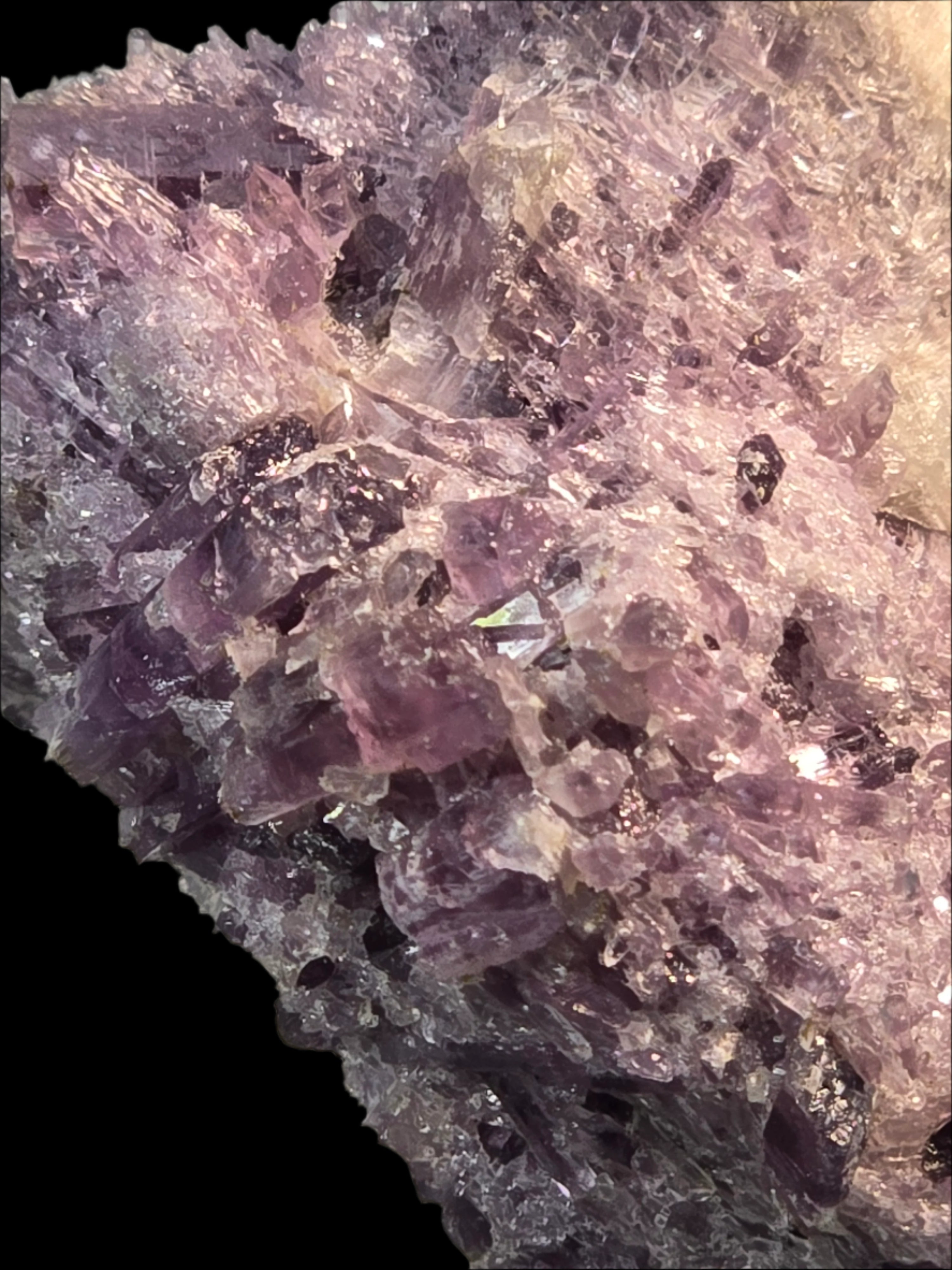 TREMOLITE VARIETY HEXAGONITE (small cabinet)