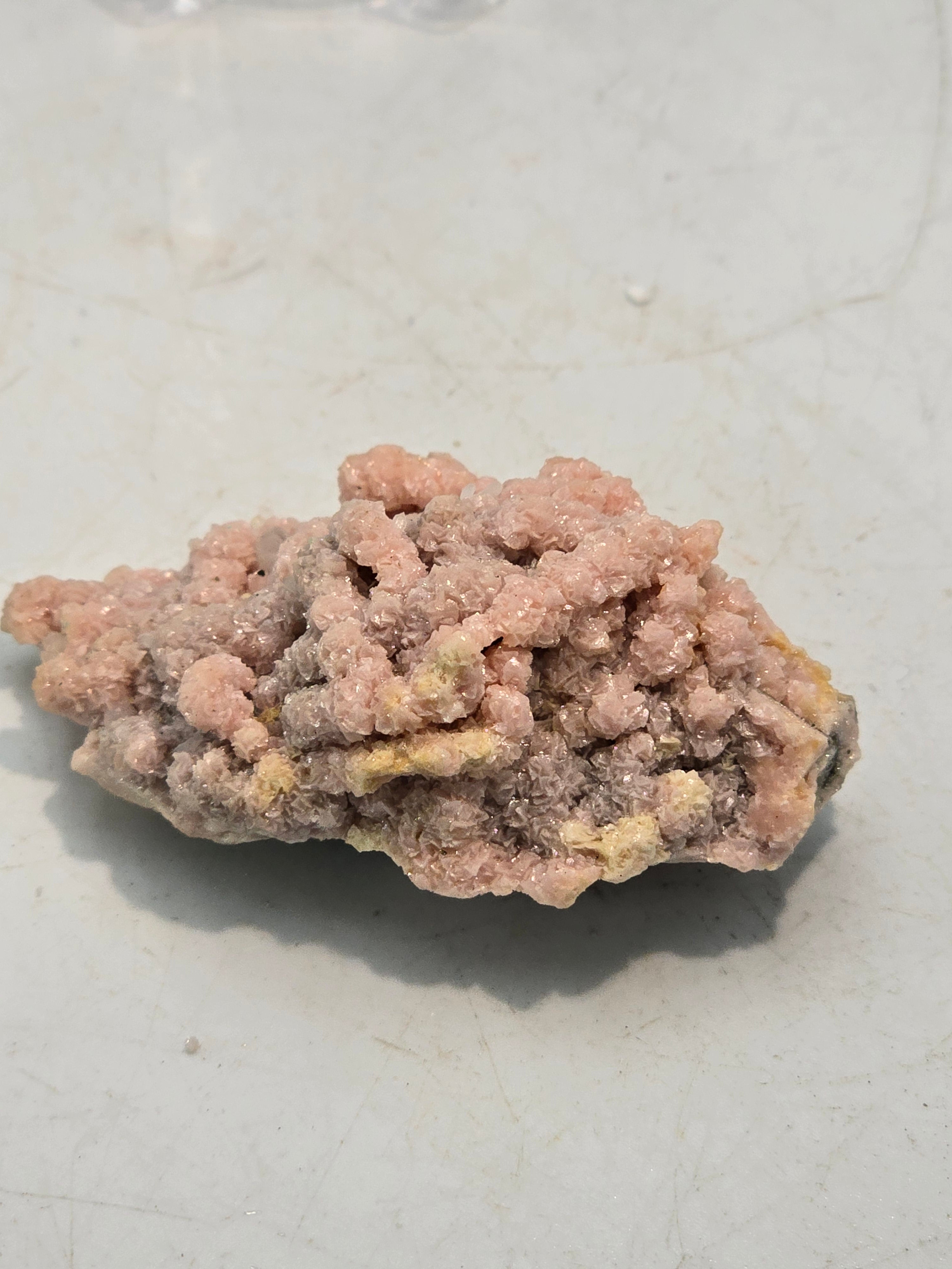 RHODOCHROSITE, CHALCOPYRITE, QUARTZ (small cabinet)