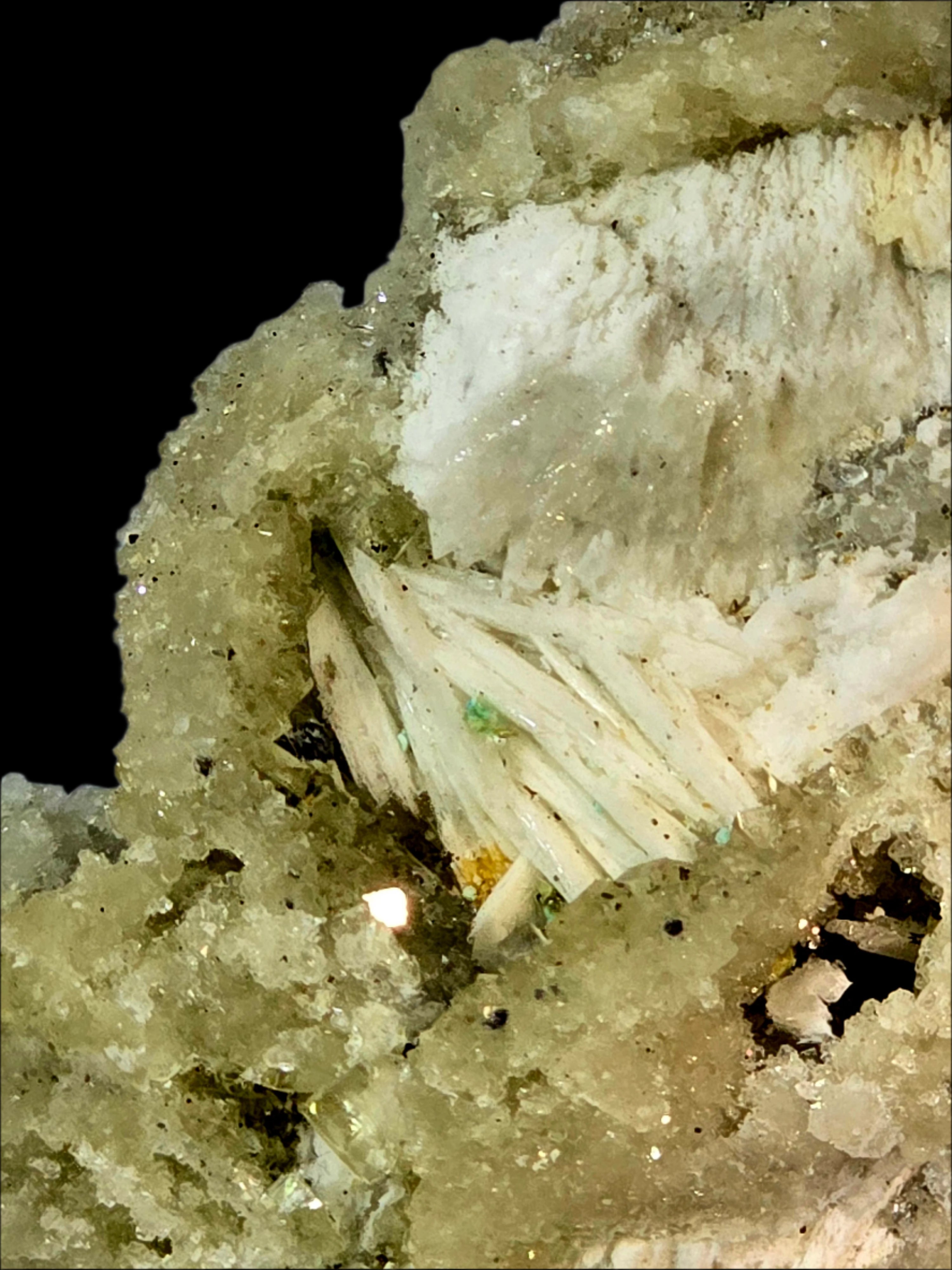 FLUORITE, BARYTE, GALENA and SPHALERITE, VALENTINITE (?) Belorechensk ULTRA RARE (small cabinet)