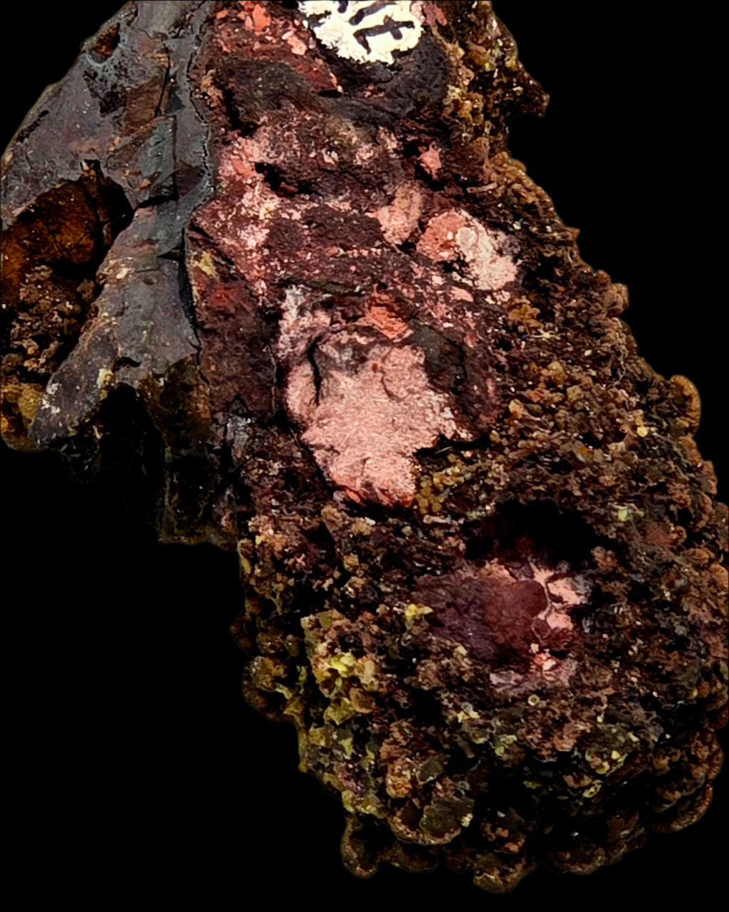 MIMETITE on LIMONITE (cabinet)