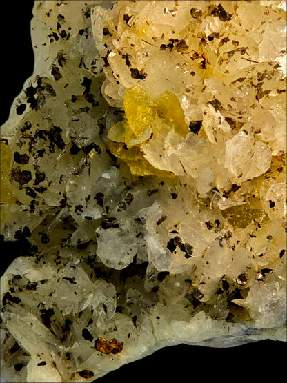 SIDERITE on DOLOMITE