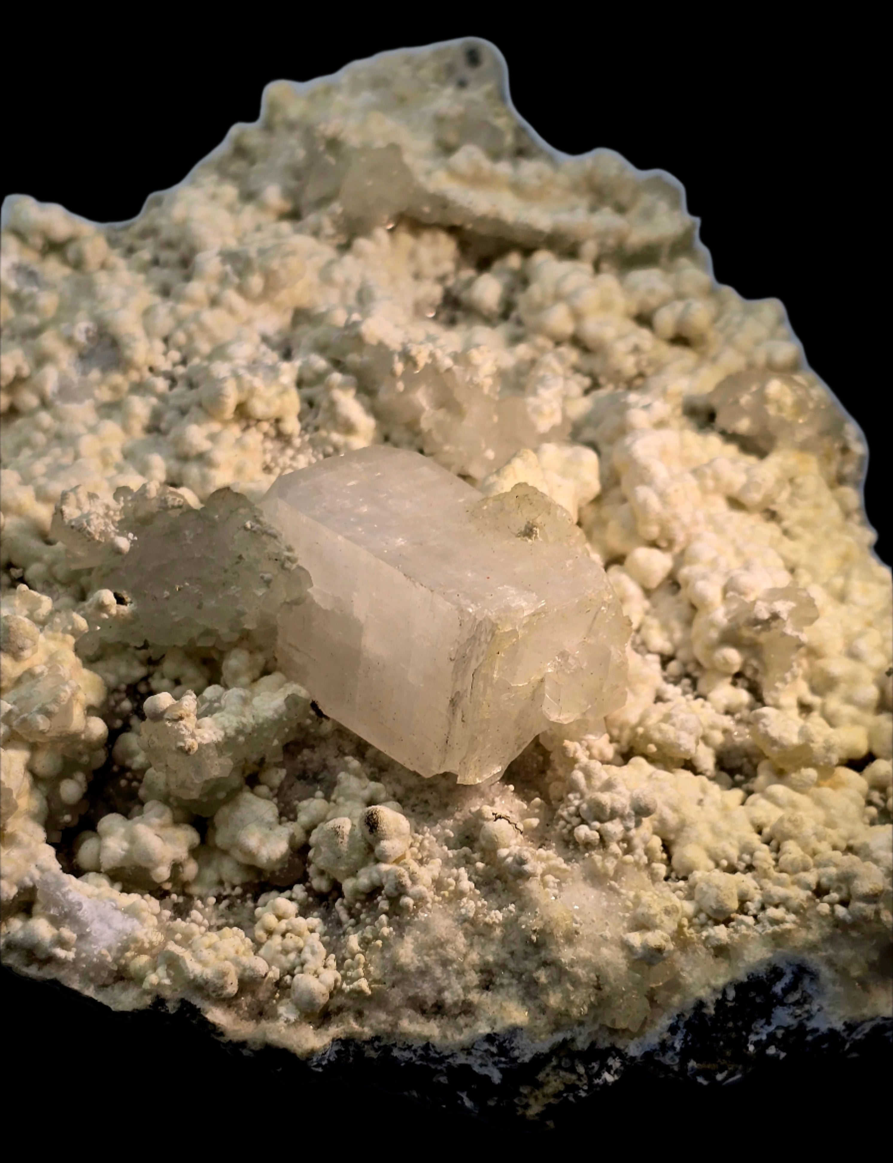 APOPHILLITE with STILBITE
