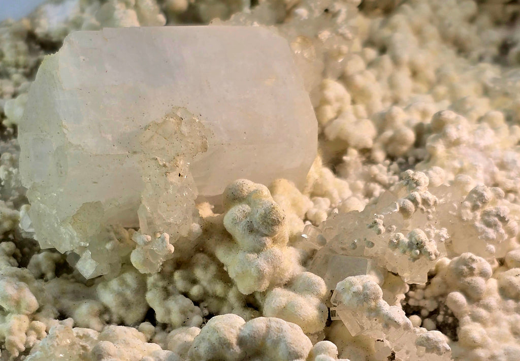 APOPHILLITE with STILBITE